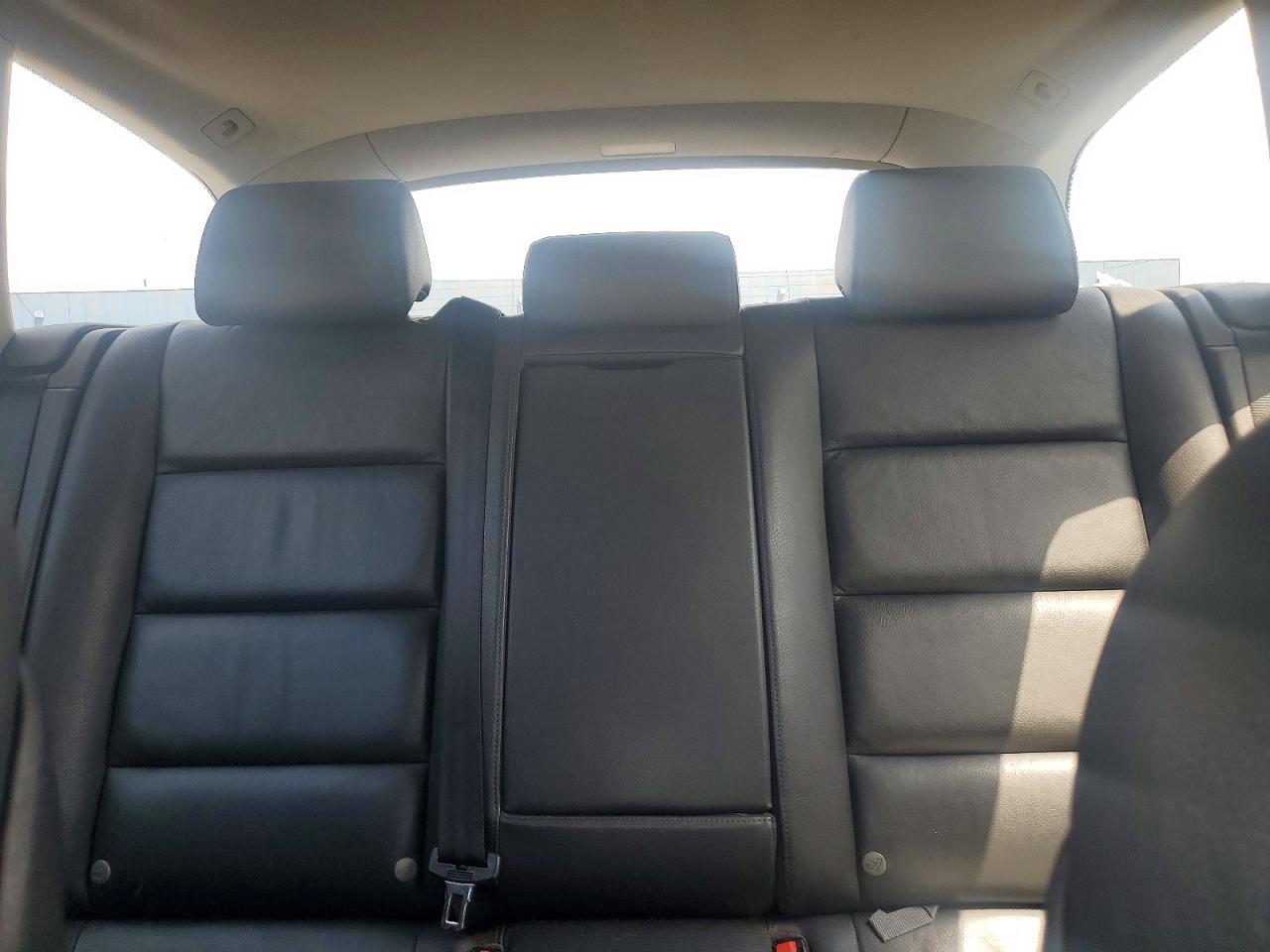 2006 Audi A6 Avant Quattro Серебряный vin: WAUKG74F86N068941