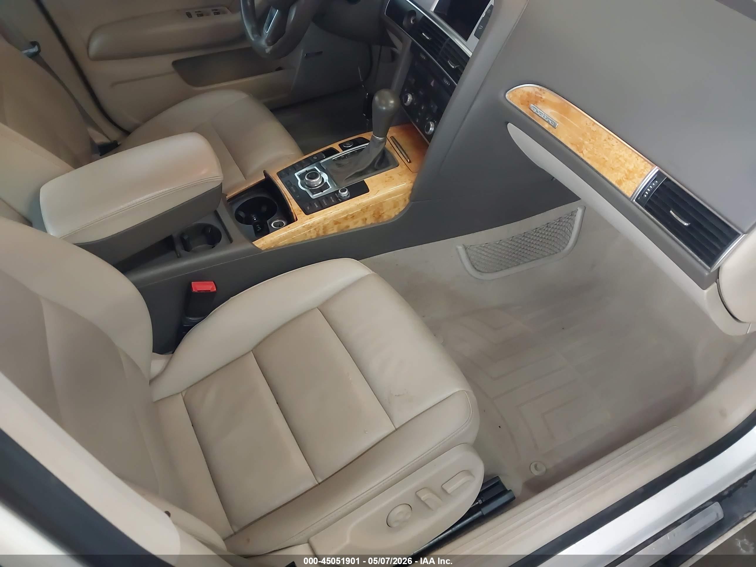 2011 Audi A6 3.0 Premium Белый vin: WAUKGAFB5BN006835