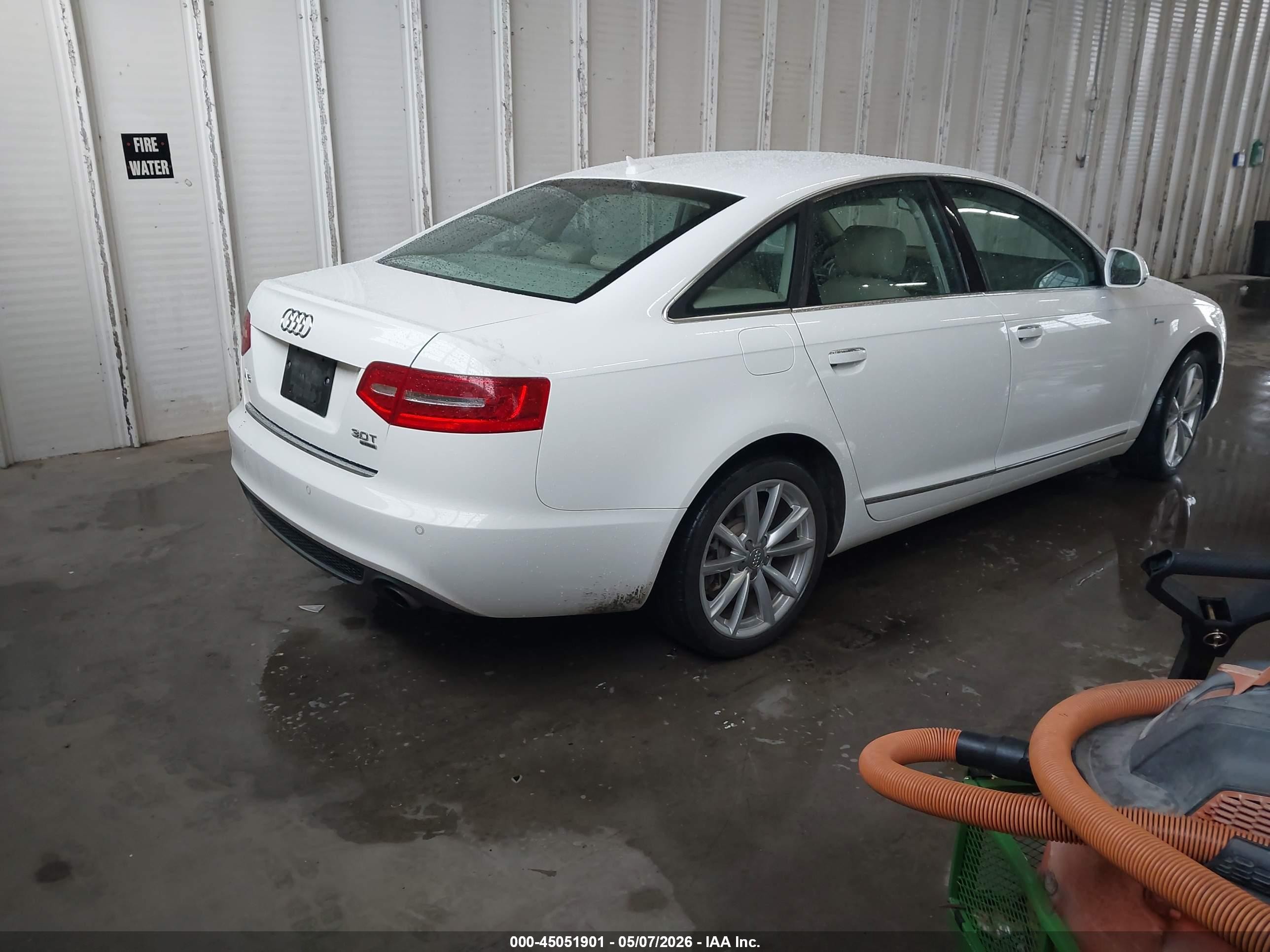 2011 Audi A6 3.0 Premium Белый vin: WAUKGAFB5BN006835