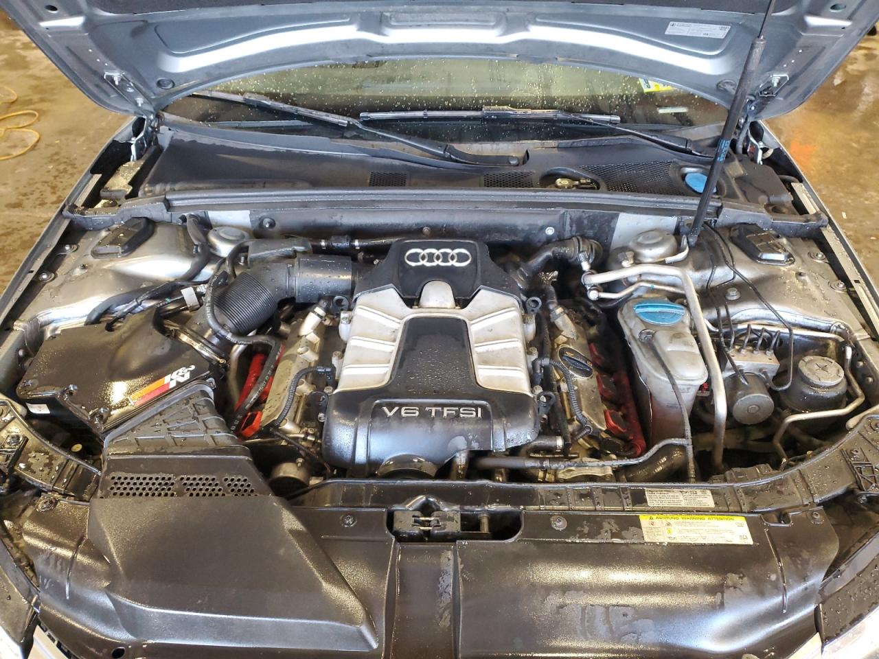 2011 Audi S4 Prestige Silver vin: WAUKGAFL0BA121665