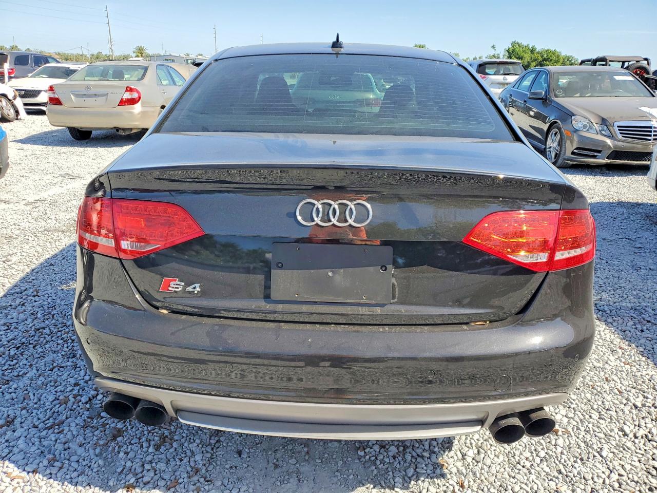 2010 Audi S4 Prestige Black vin: WAUKGAFL3AA080432