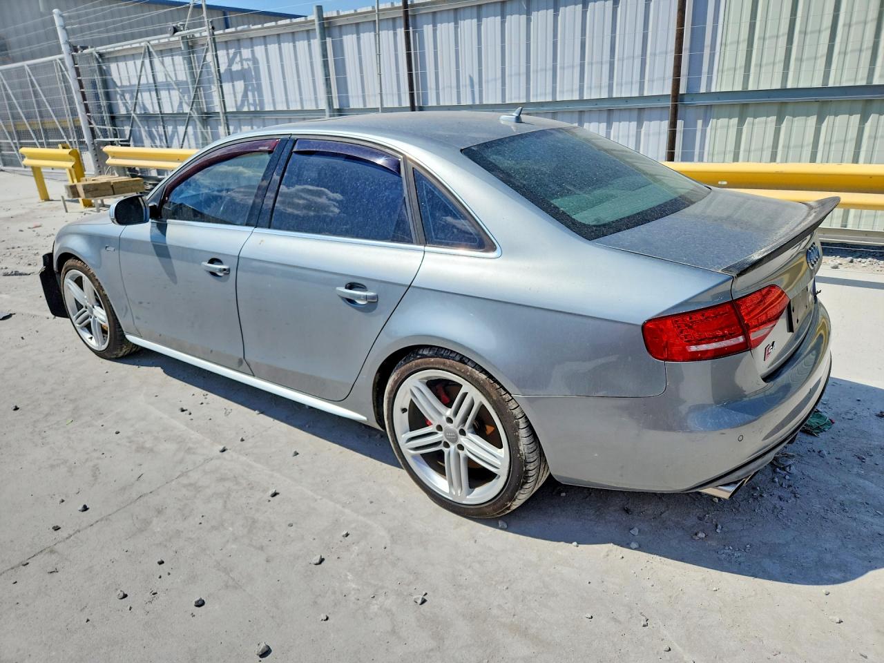 2011 Audi S4 Prestige Silver vin: WAUKGAFL4BA105274