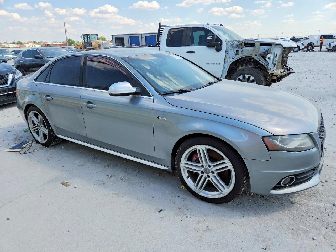 2011 Audi S4 Prestige Silver vin: WAUKGAFL4BA105274