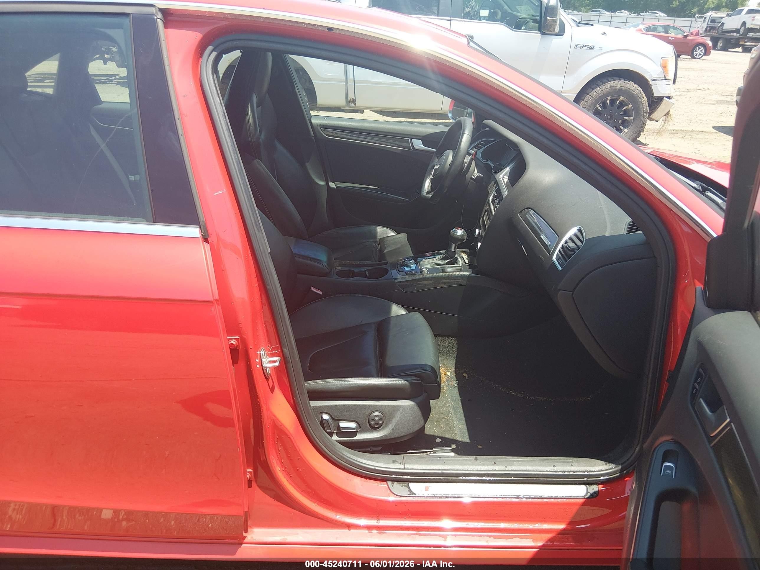 2014 Audi S4 3.0t Premium Plus Red vin: WAUKGAFL5EA098453