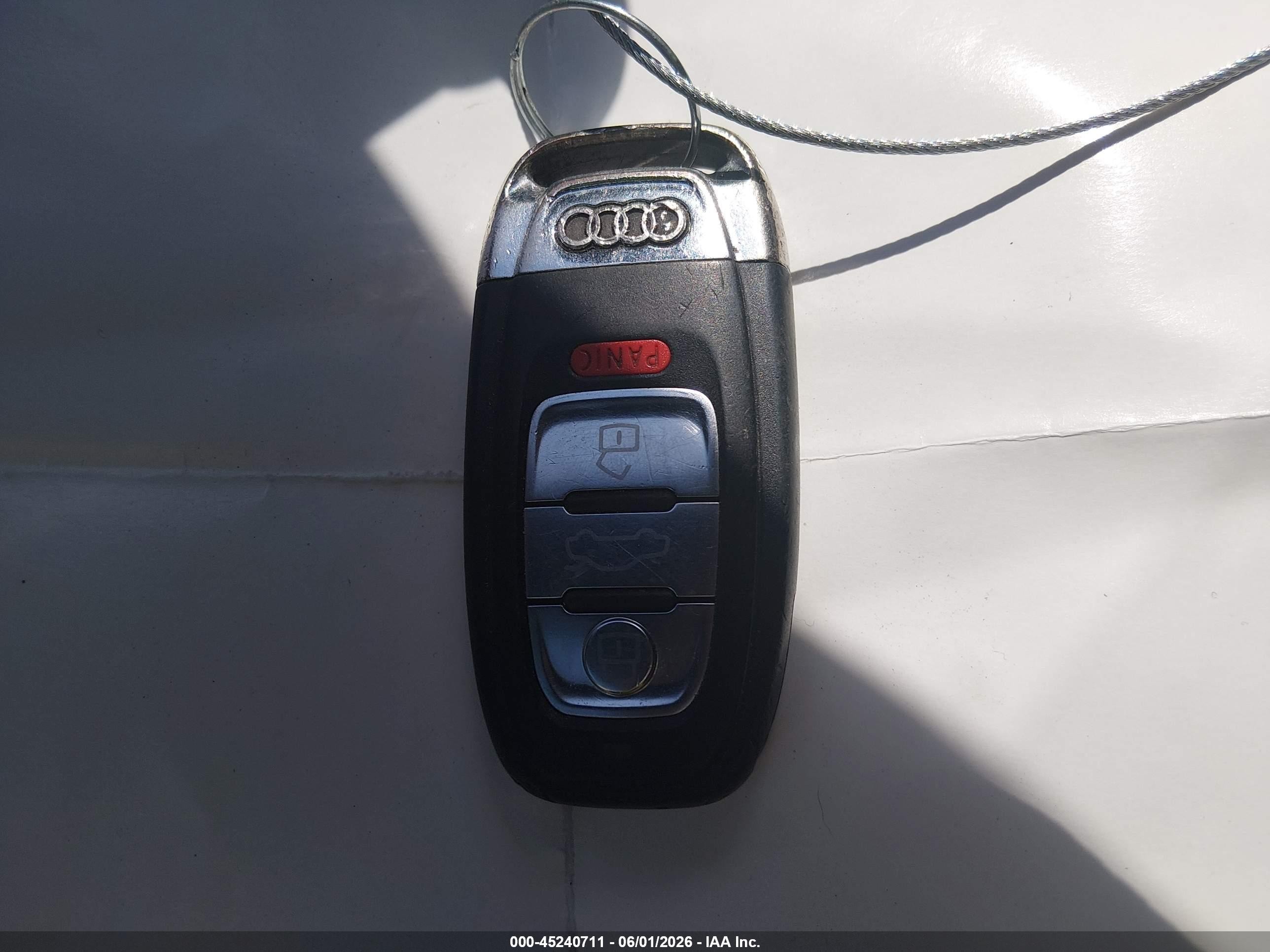 2014 Audi S4 3.0t Premium Plus Red vin: WAUKGAFL5EA098453