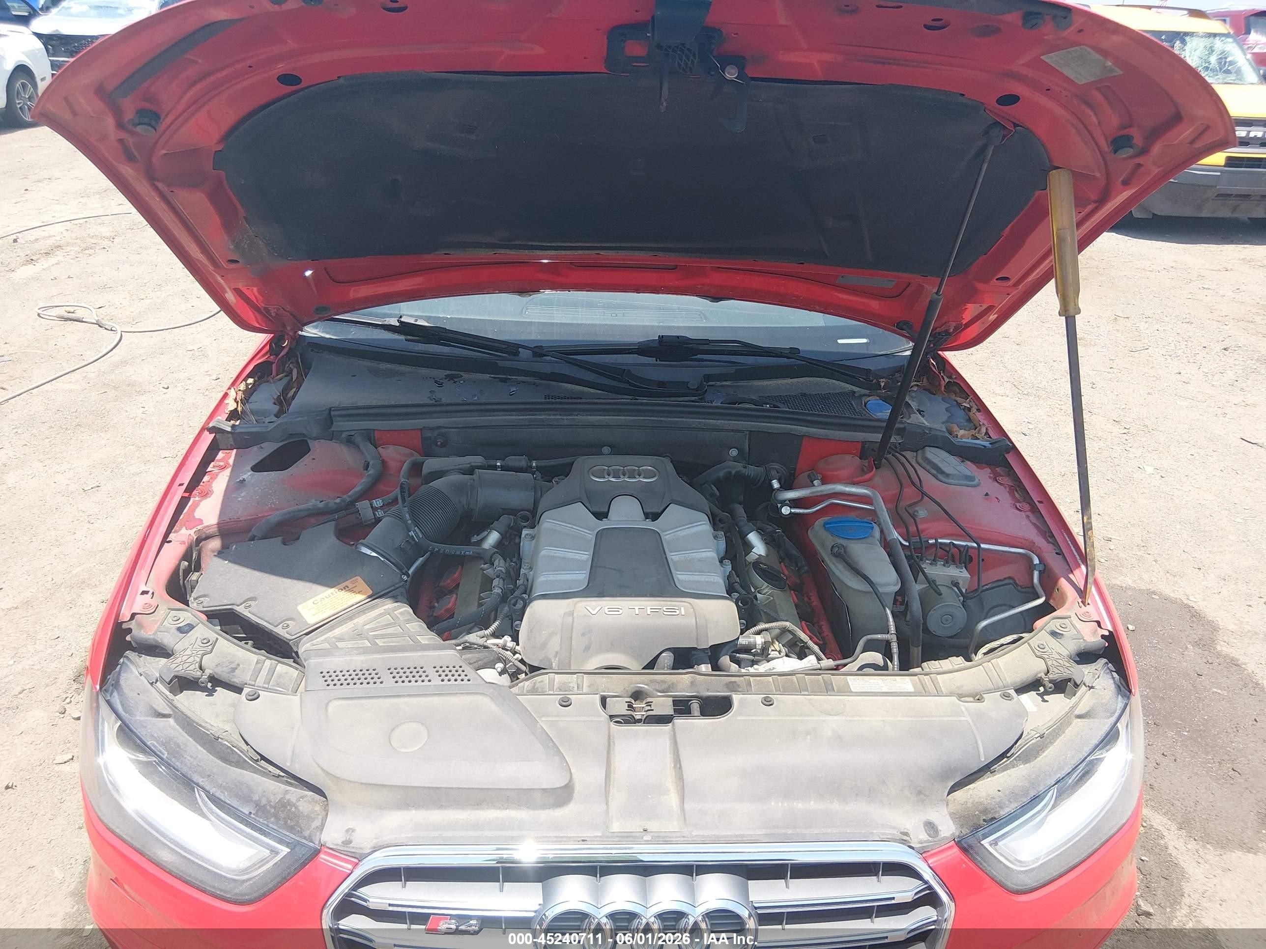2014 Audi S4 3.0t Premium Plus Red vin: WAUKGAFL5EA098453