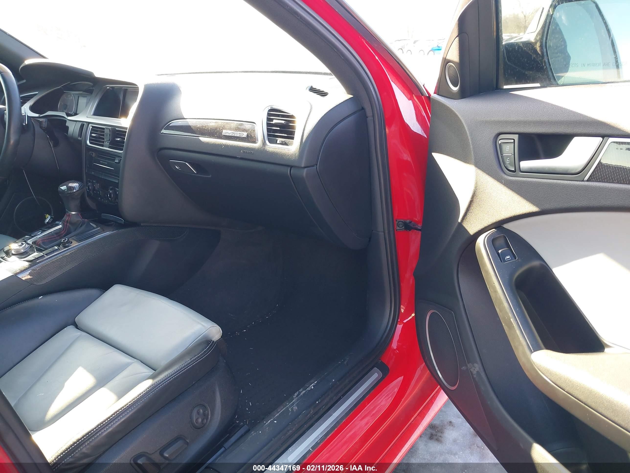 2011 Audi S4 3.0 Premium Plus Red vin: WAUKGAFL6BA108290