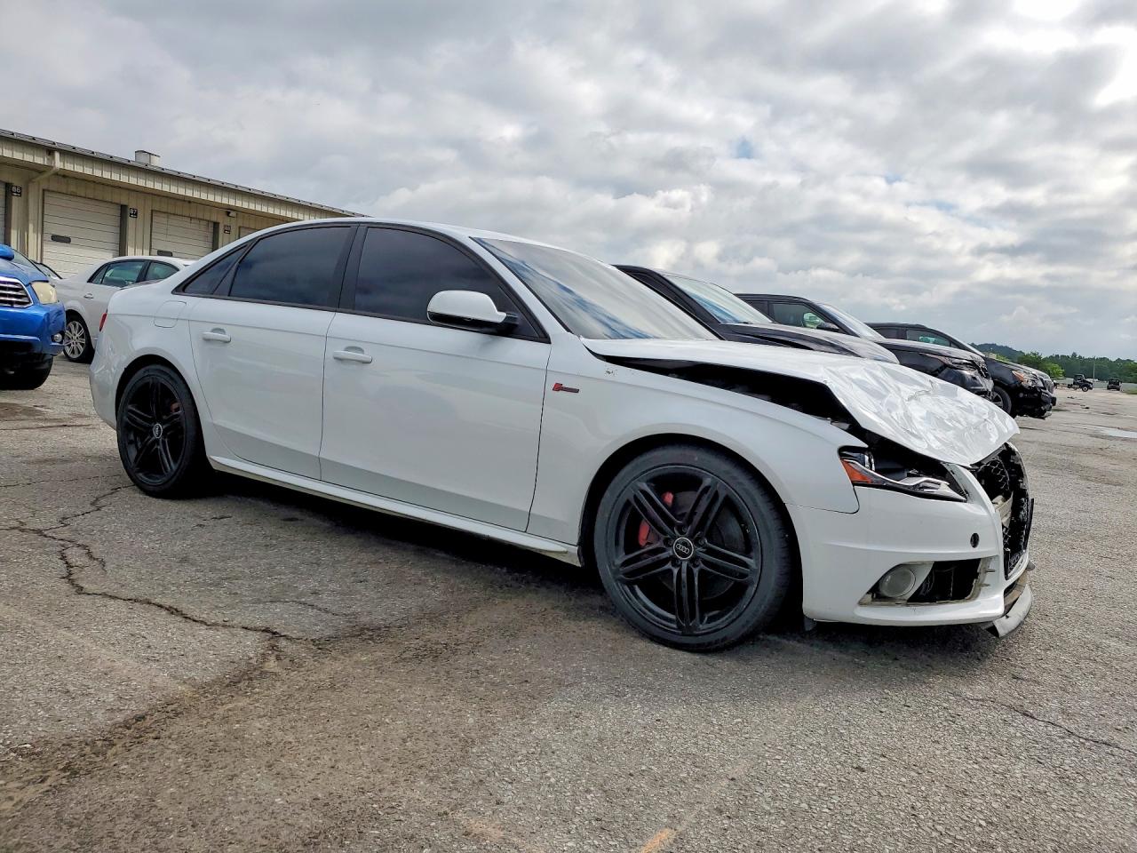 2012 Audi S4 Prestige White vin: WAUKGAFL6CA110171