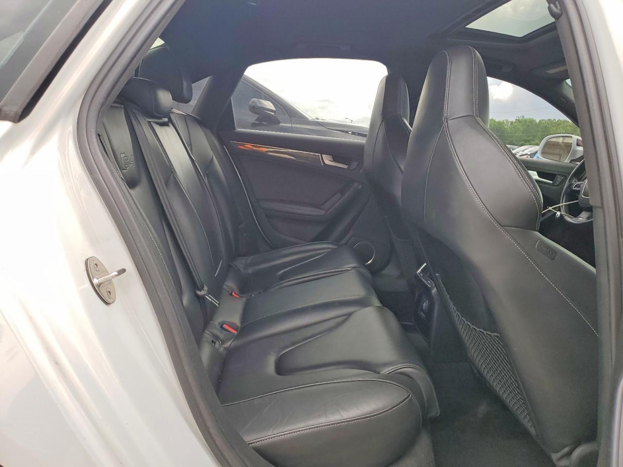 2012 Audi S4 Prestige White vin: WAUKGAFL6CA110171