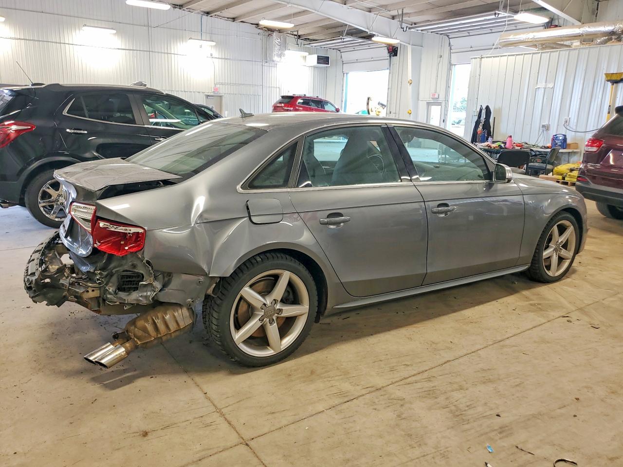 2013 Audi S4 Prestige Серебряный vin: WAUKGAFL7DA160336