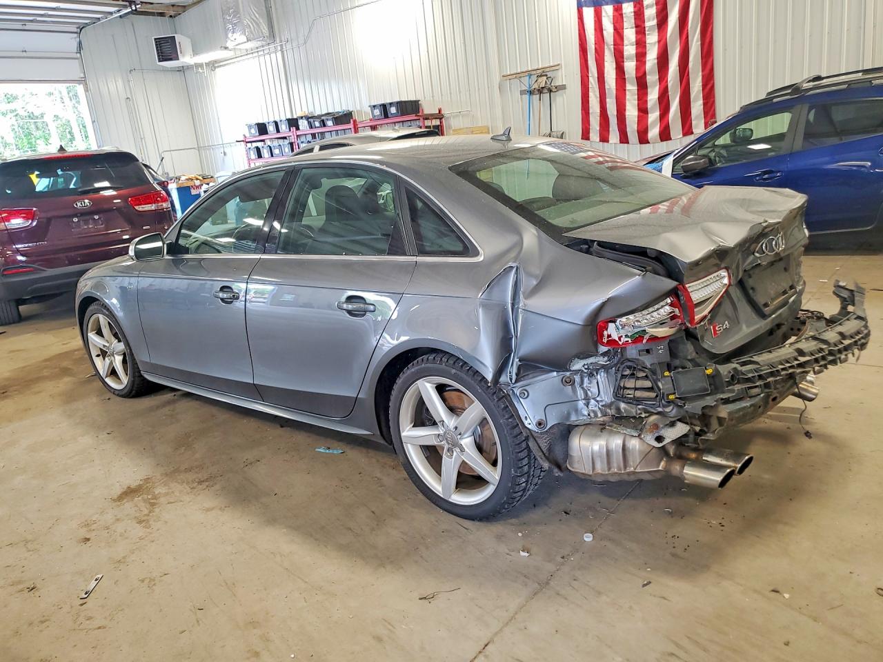 2013 Audi S4 Prestige Серебряный vin: WAUKGAFL7DA160336