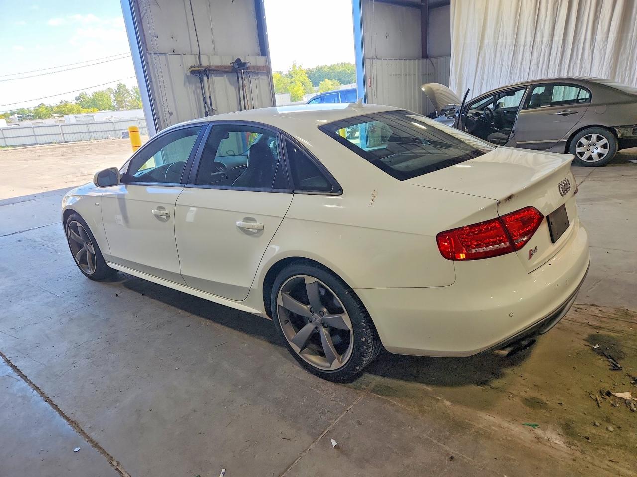 2012 Audi S4 Prestige White vin: WAUKGAFL8CA115730