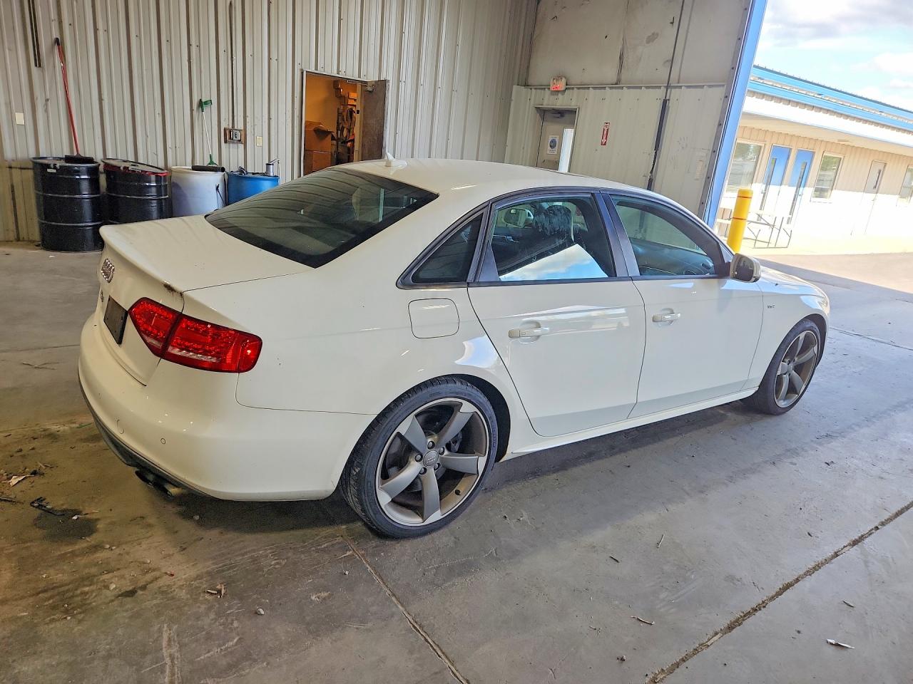 2012 Audi S4 Prestige White vin: WAUKGAFL8CA115730