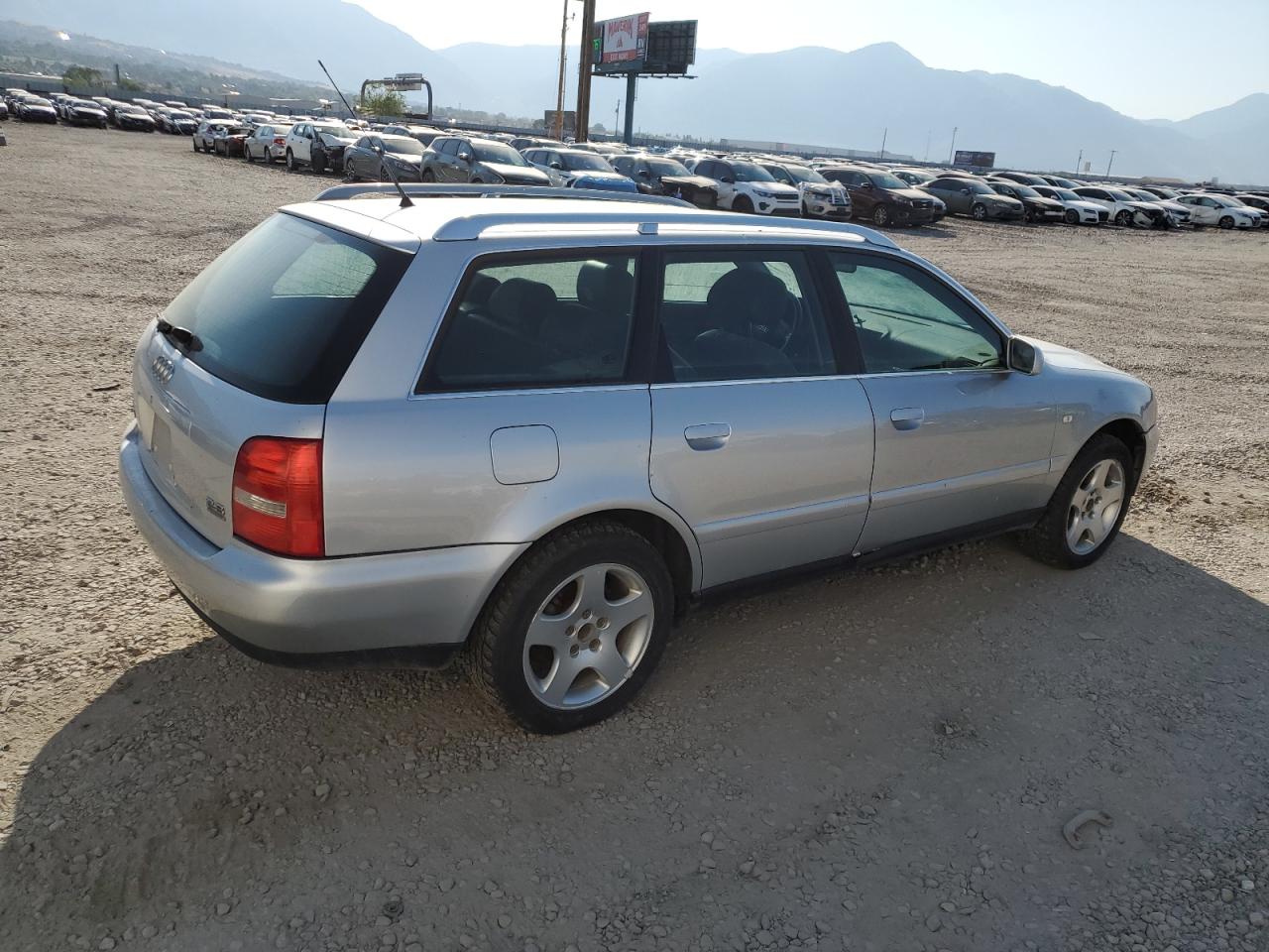 2000 Audi A4 2.8 Avant Quattro Серебряный vin: WAUKH28D2YA037493