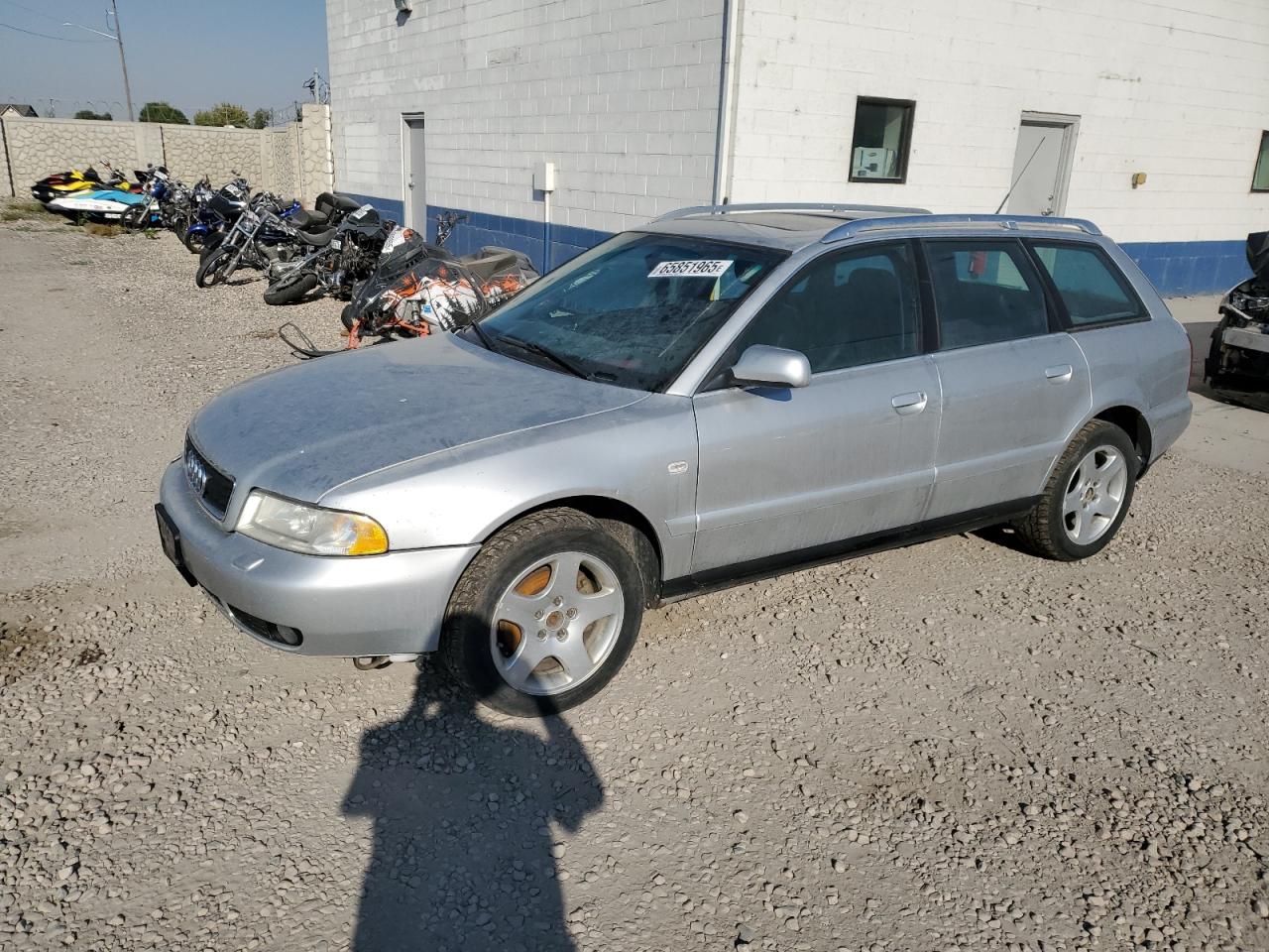 2000 Audi A4 2.8 Avant Quattro Серебряный vin: WAUKH28D2YA037493