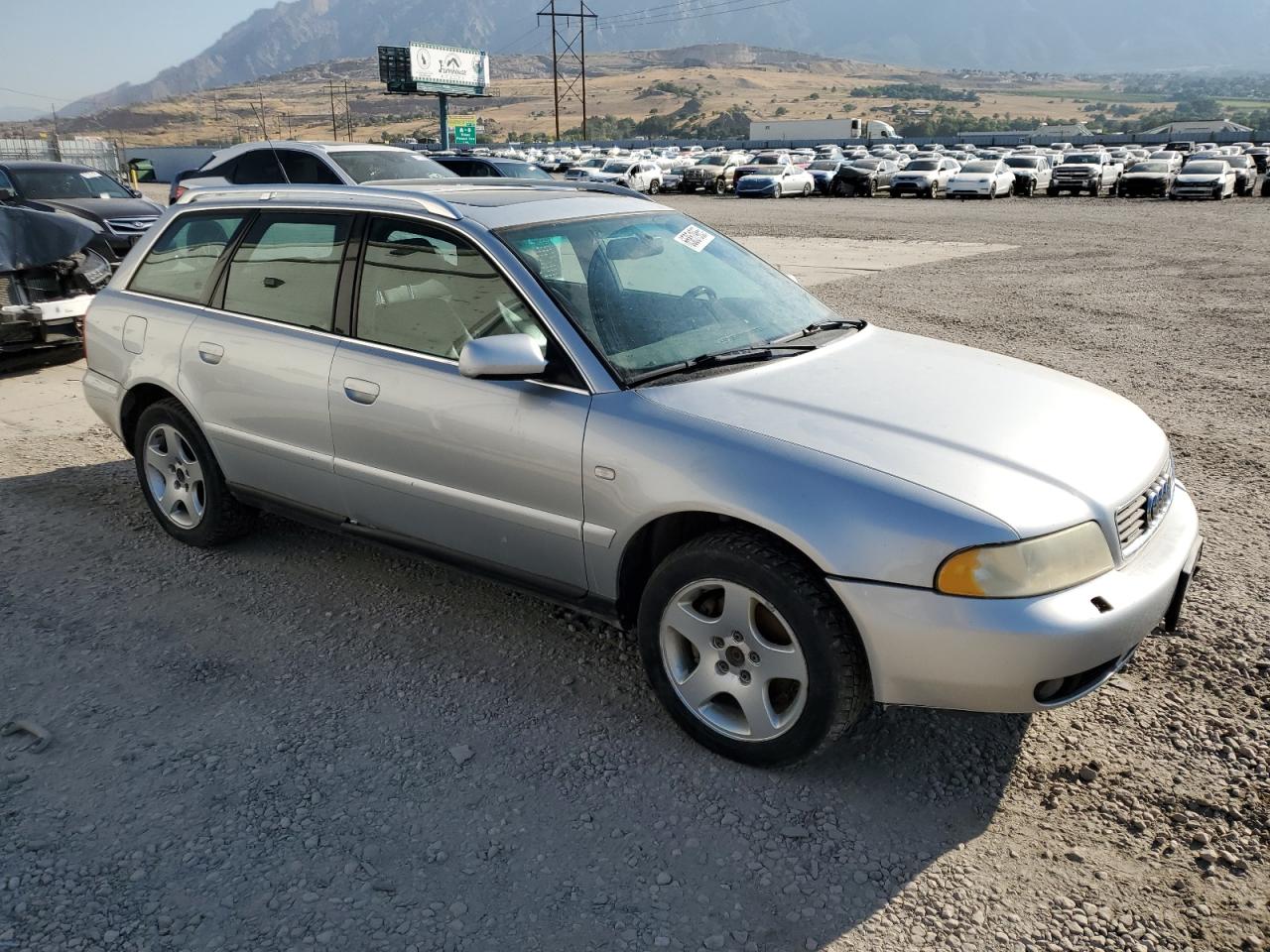 2000 Audi A4 2.8 Avant Quattro Серебряный vin: WAUKH28D2YA037493