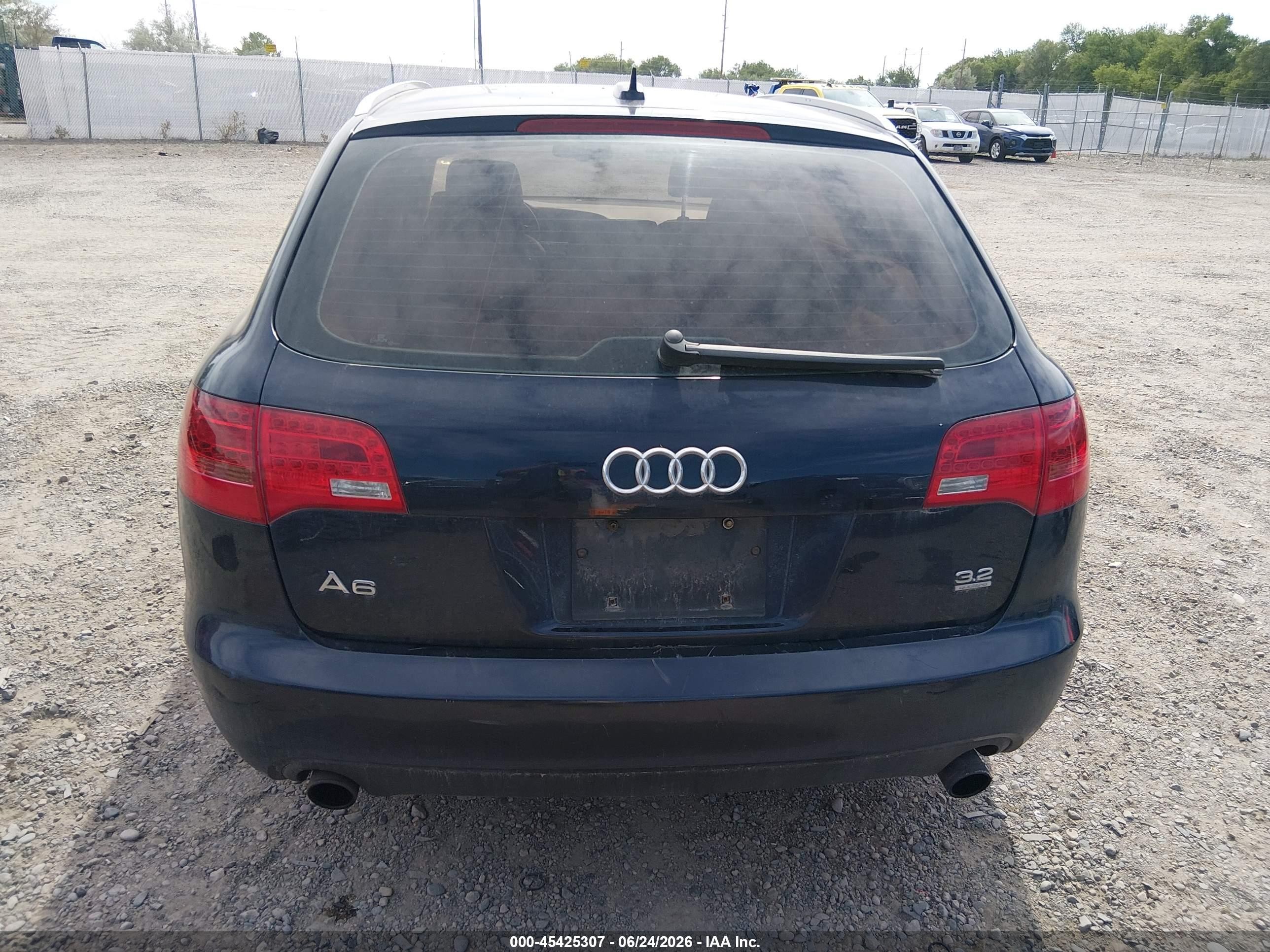 2006 Audi A6 3.2 Avant Blue vin: WAUKH74F66N110634