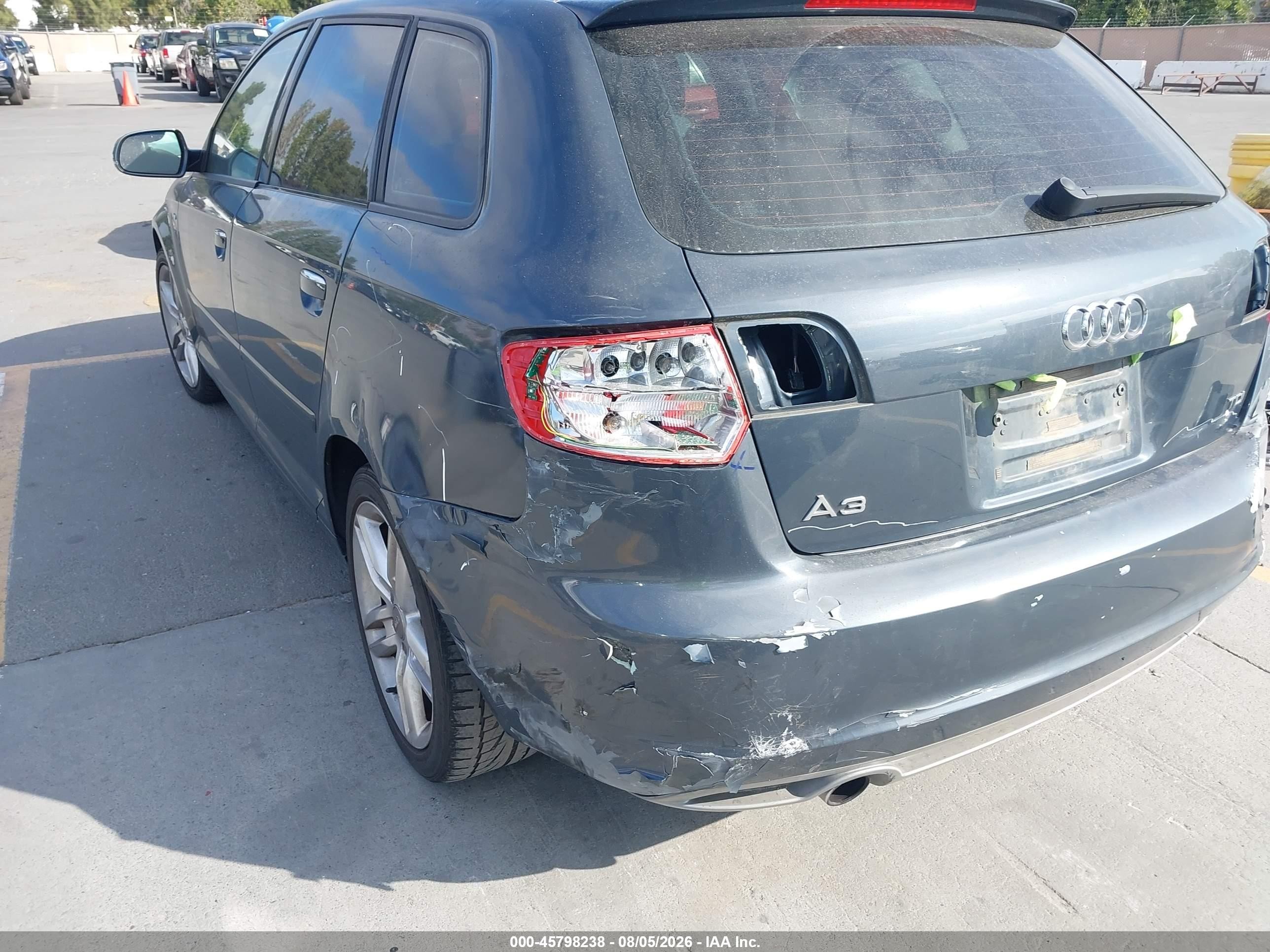 2011 Audi A3 2.0 Tdi Premium Синий vin: WAUKJAFM0BA043026