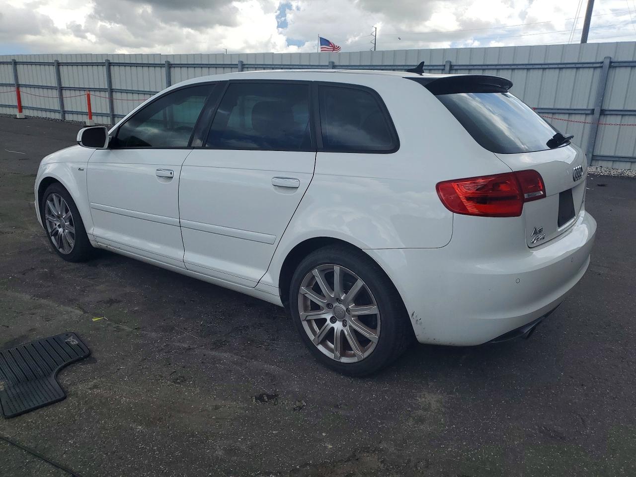 2012 Audi A3 Premium Plus White vin: WAUKJAFM3CA028408
