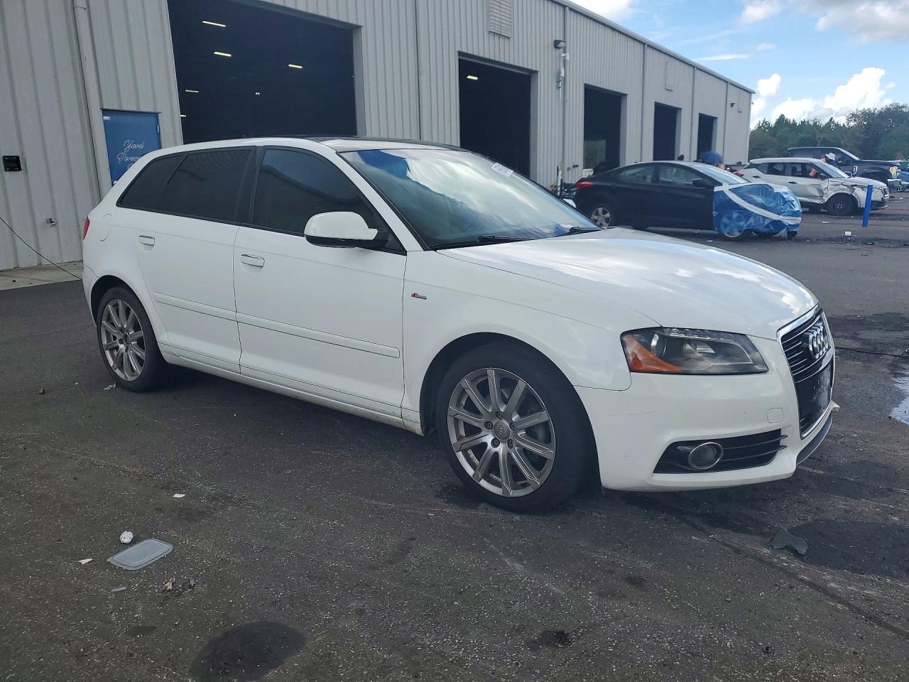 2012 Audi A3 Premium Plus White vin: WAUKJAFM3CA028408