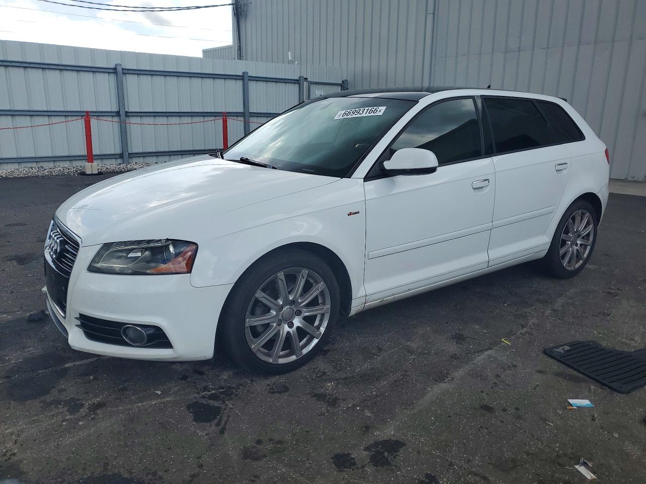 2012 Audi A3 Premium Plus White vin: WAUKJAFM3CA028408