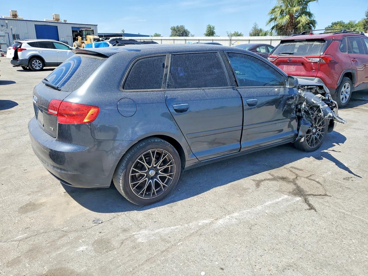 2013 Audi A3 Premium Plus Gray vin: WAUKJAFM4DA028225