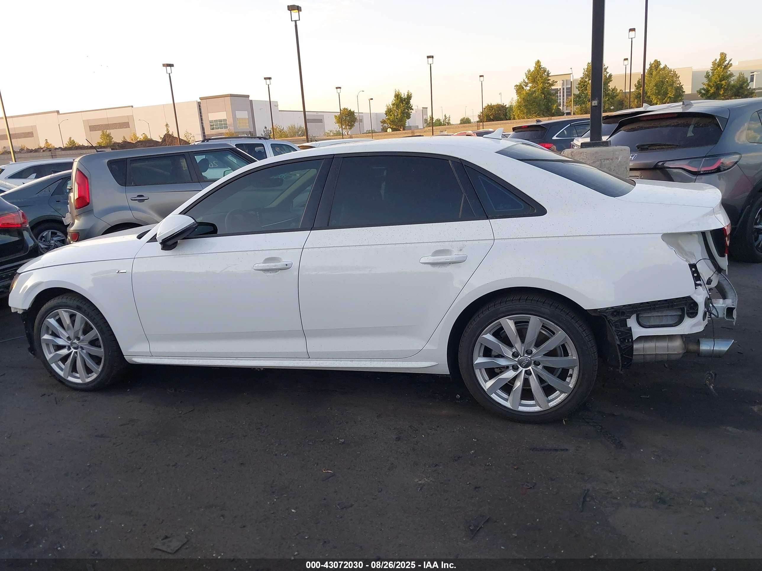 2018 Audi A4 2.0t Tech Ultra Premium/2.0t Ultra Premium White vin: WAUKMAF45JA107275