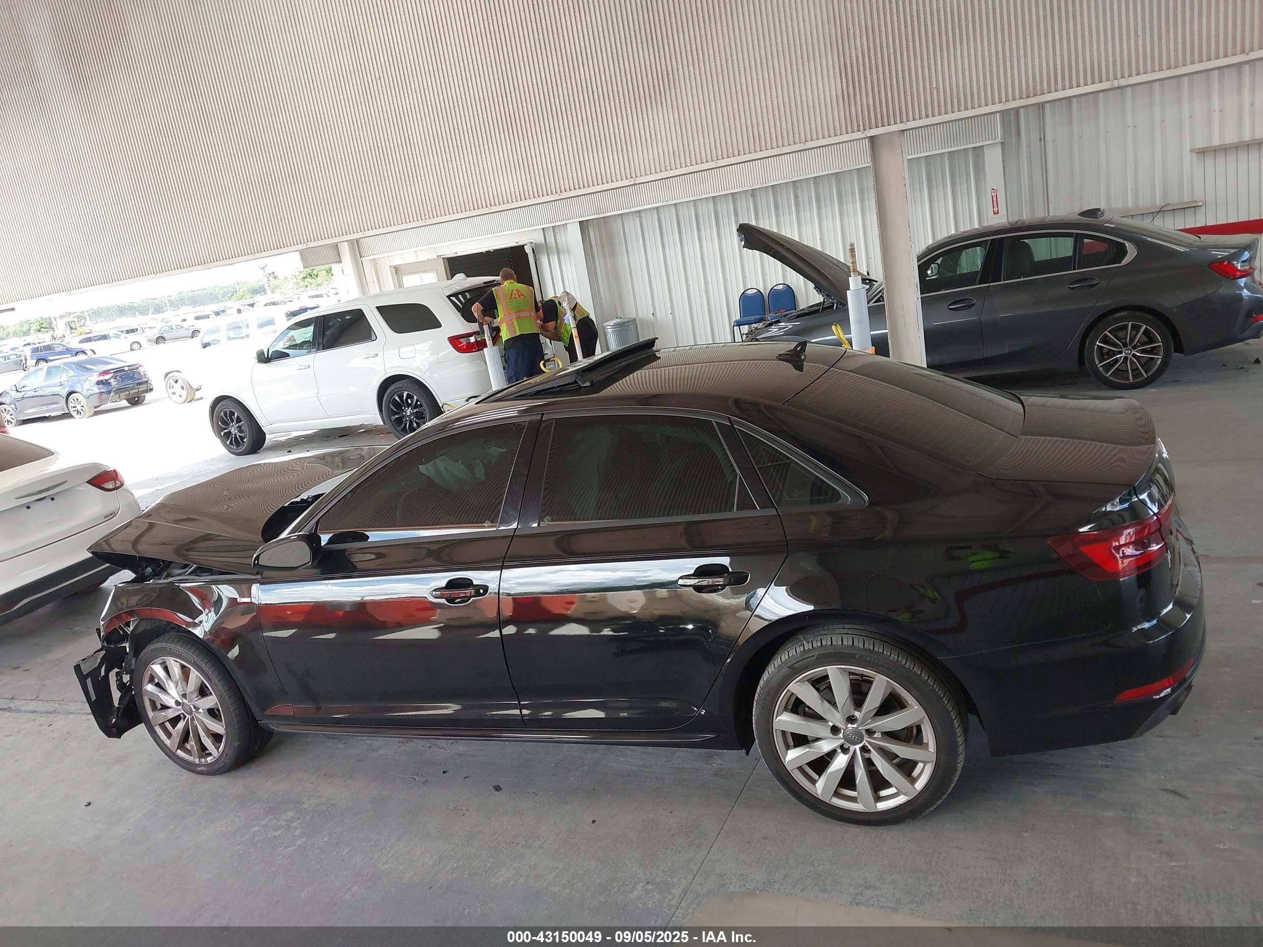 2018 Audi A4 2.0t Tech Ultra Premium/2.0t Ultra Premium Black vin: WAUKMAF46JA140804