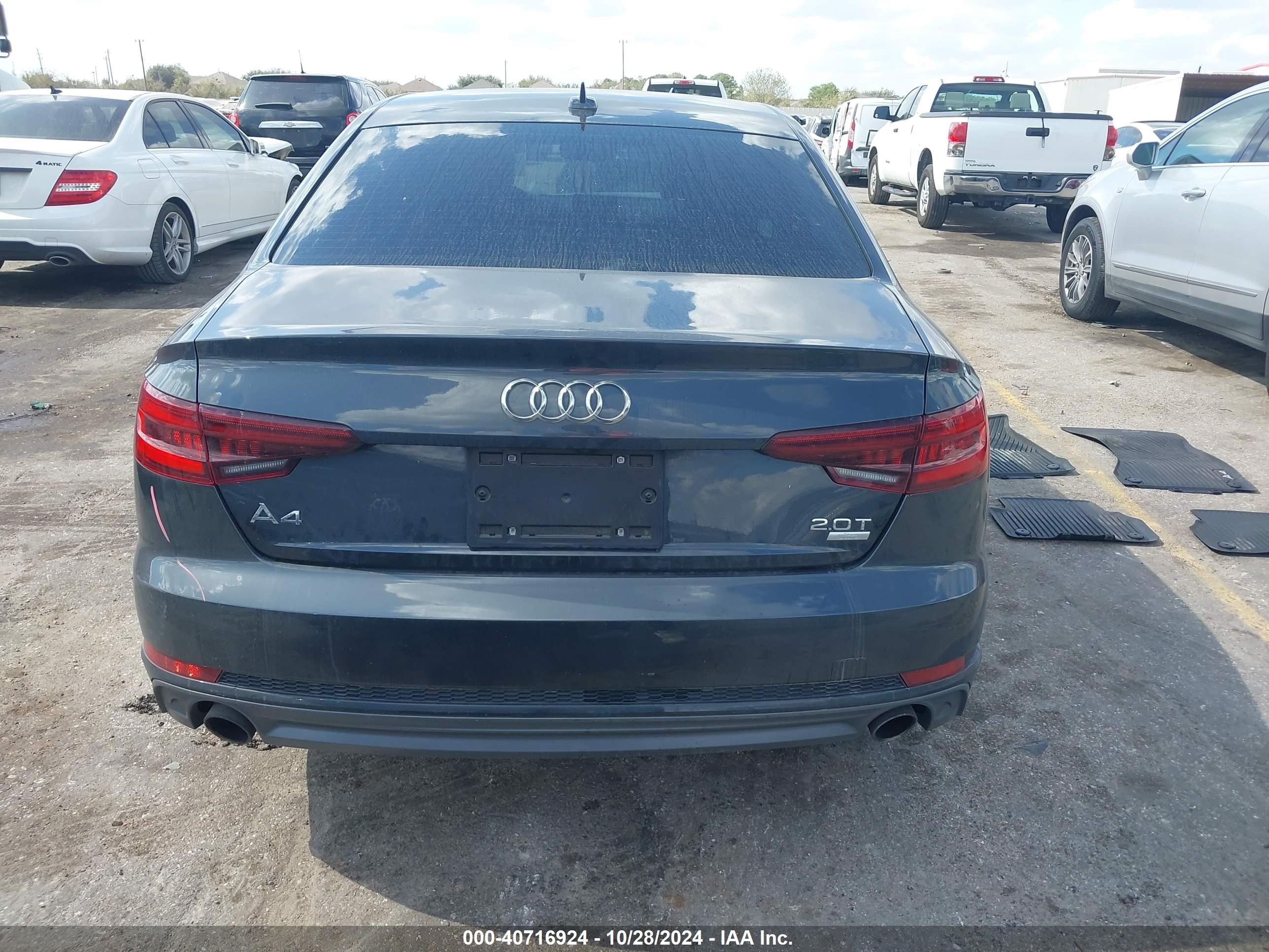 2018 Audi A4 2.0t Tech Ultra Premium/2.0t Ultra Premium Gray vin: WAUKMAF47JA009817