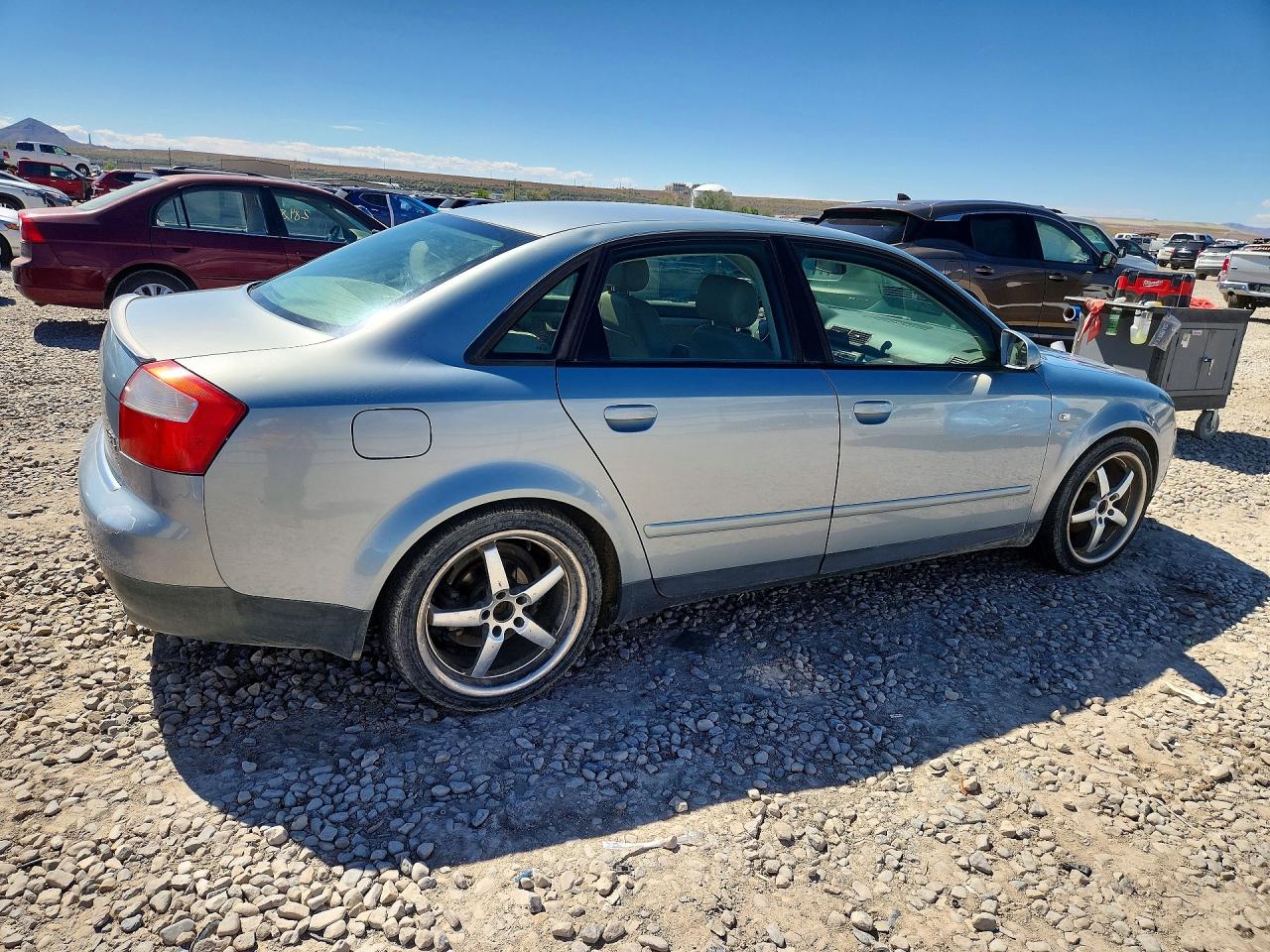 2002 Audi A4 1.8t Quattro Blue vin: WAULC68E52A168282