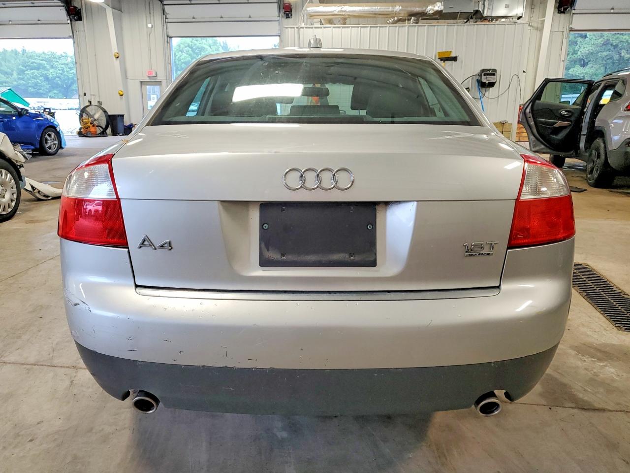 2004 Audi A4 1.8t Quattro Silver vin: WAULC68E64A072860