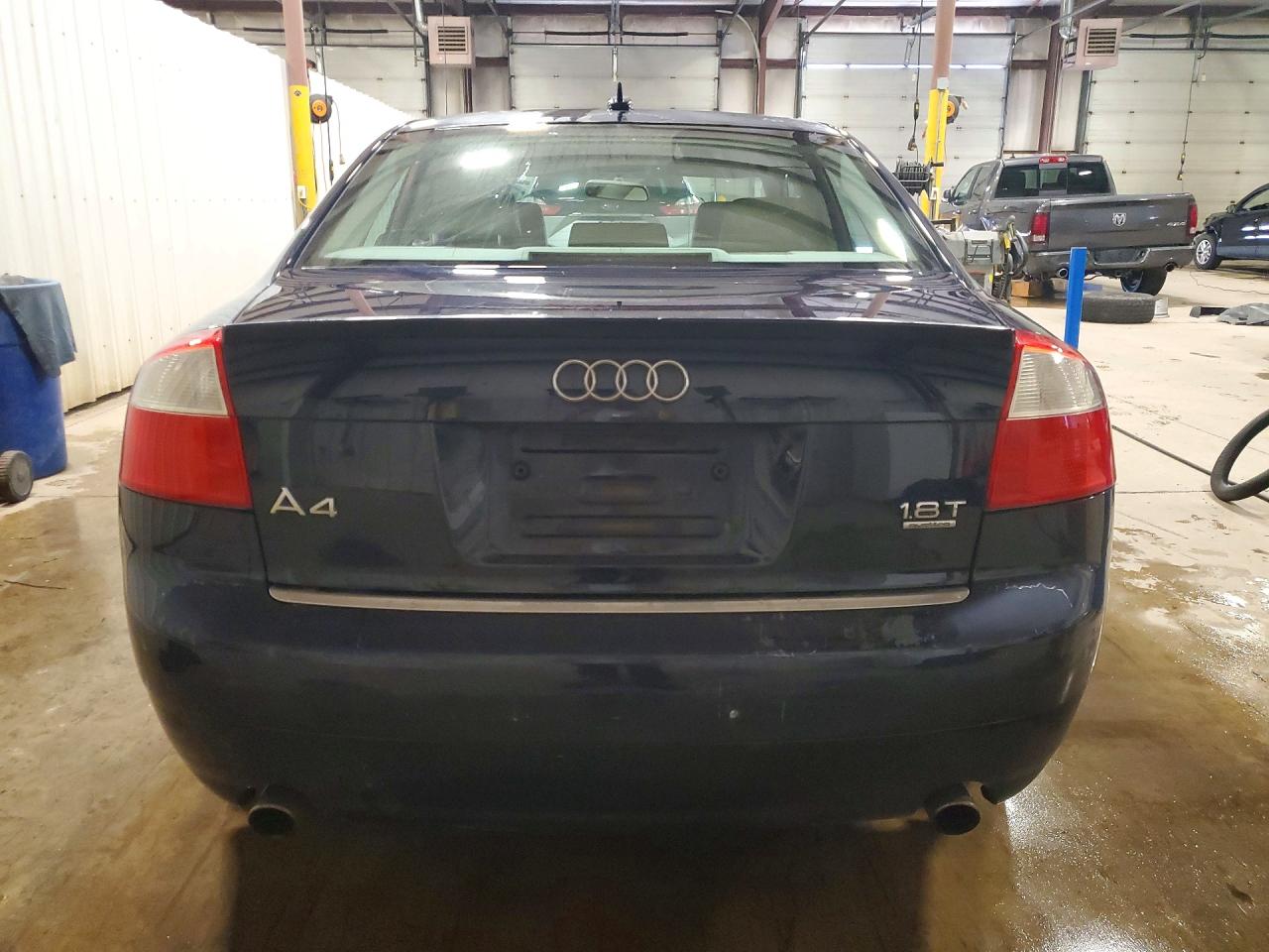 2005 Audi A4 1.8t Quattro Blue vin: WAULC68E75A117421