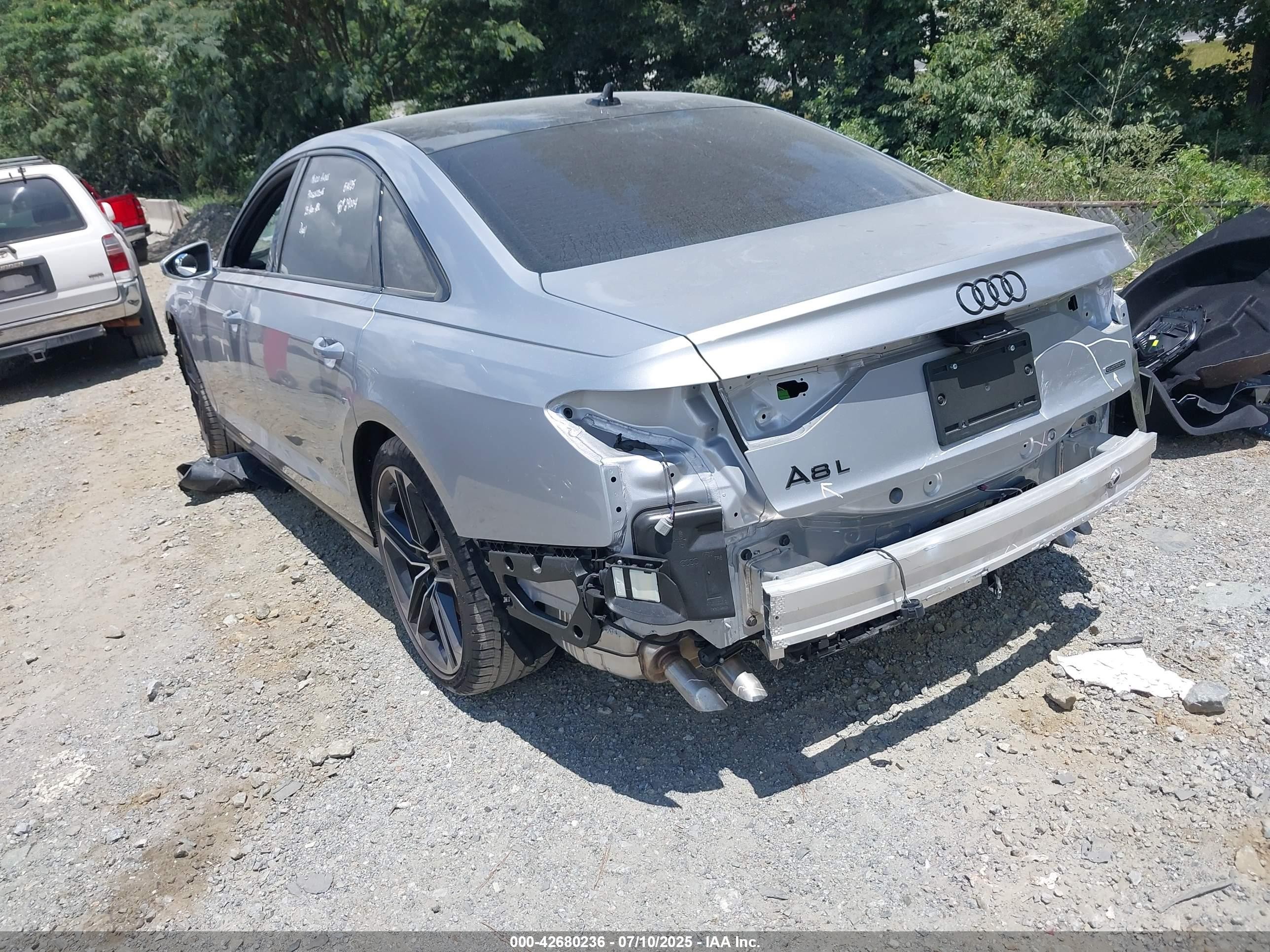 2025 Audi A8 L 55 Tfsi Quattro Tiptronic Серебряный vin: WAULDAF82SN001562