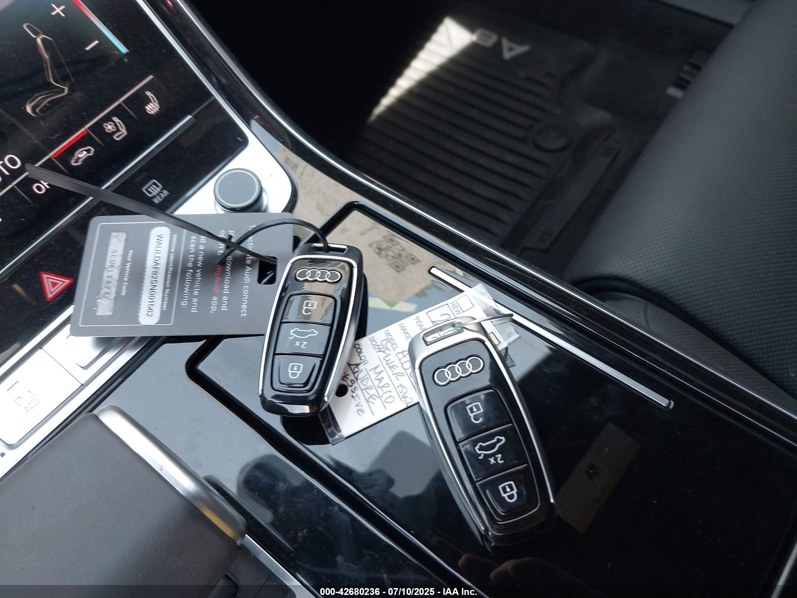 2025 Audi A8 L 55 Tfsi Quattro Tiptronic Серебряный vin: WAULDAF82SN001562