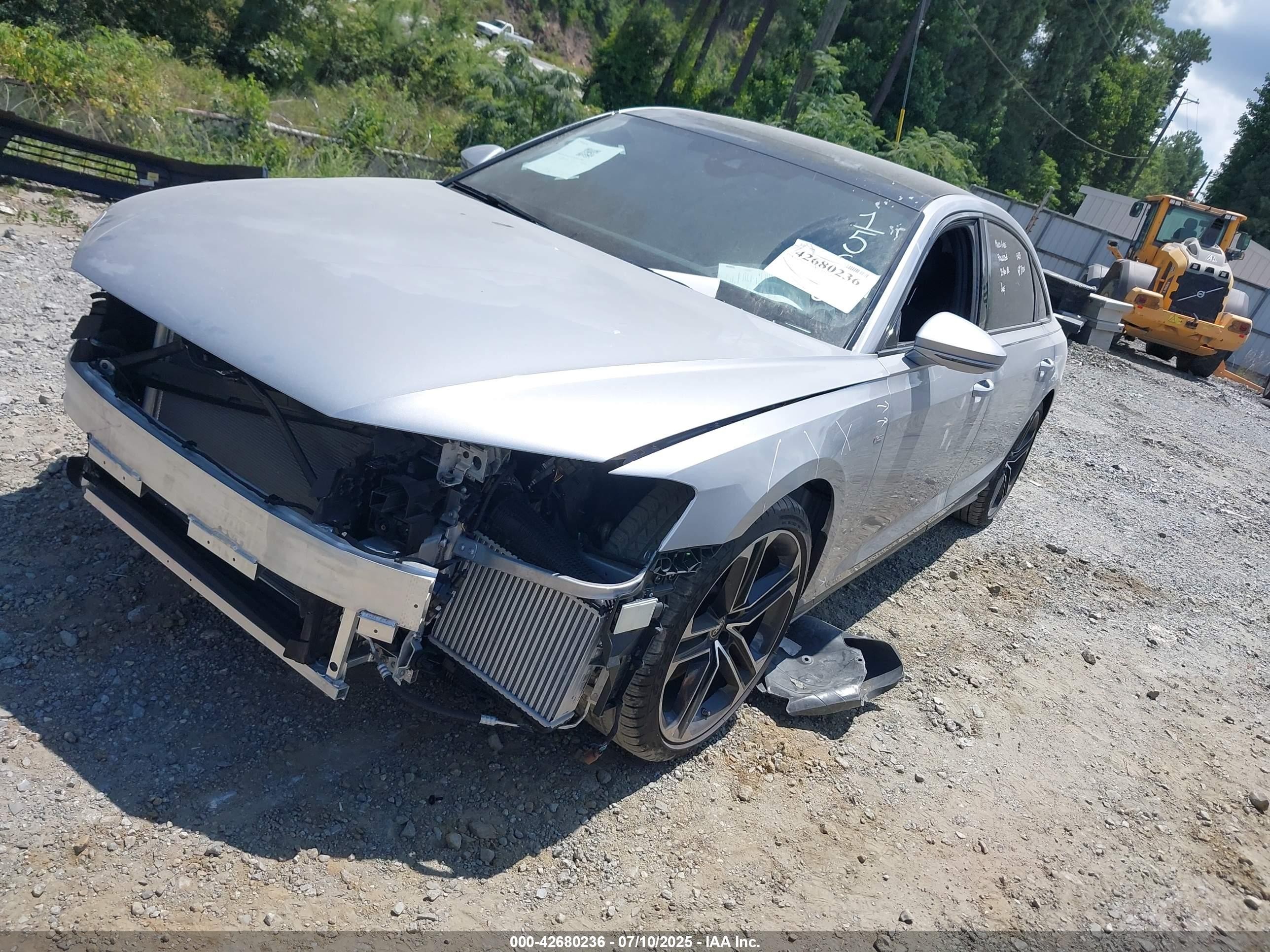 2025 Audi A8 L 55 Tfsi Quattro Tiptronic Серебряный vin: WAULDAF82SN001562