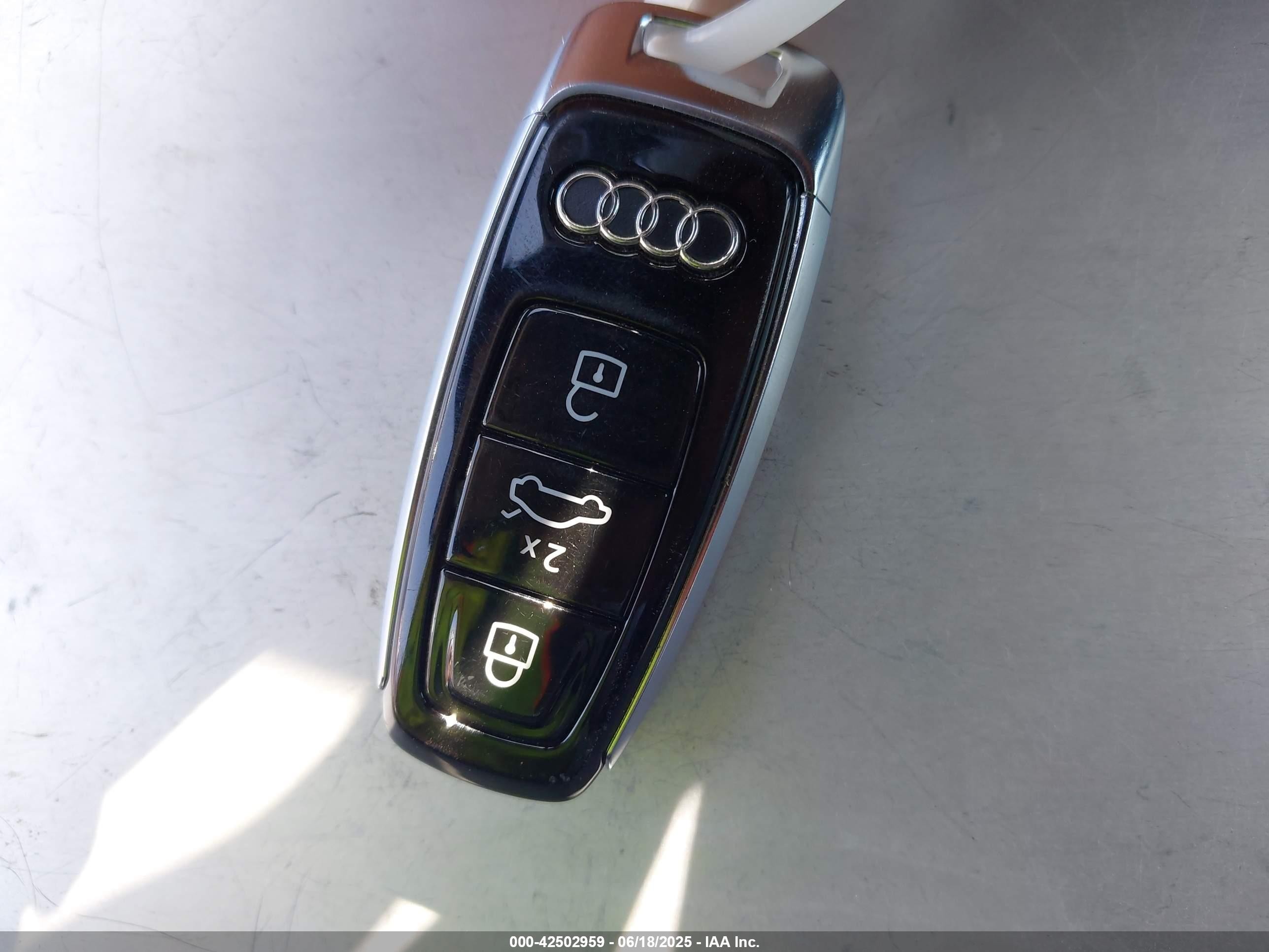 2024 Audi A8 L 55 Tfsi Quattro Tiptronic Black vin: WAULDAF89RN003075