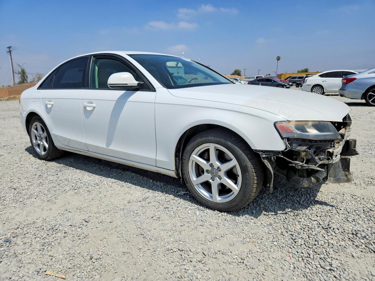 2009 Audi A4 2.0t Quattro White vin: WAULF78K39A135732