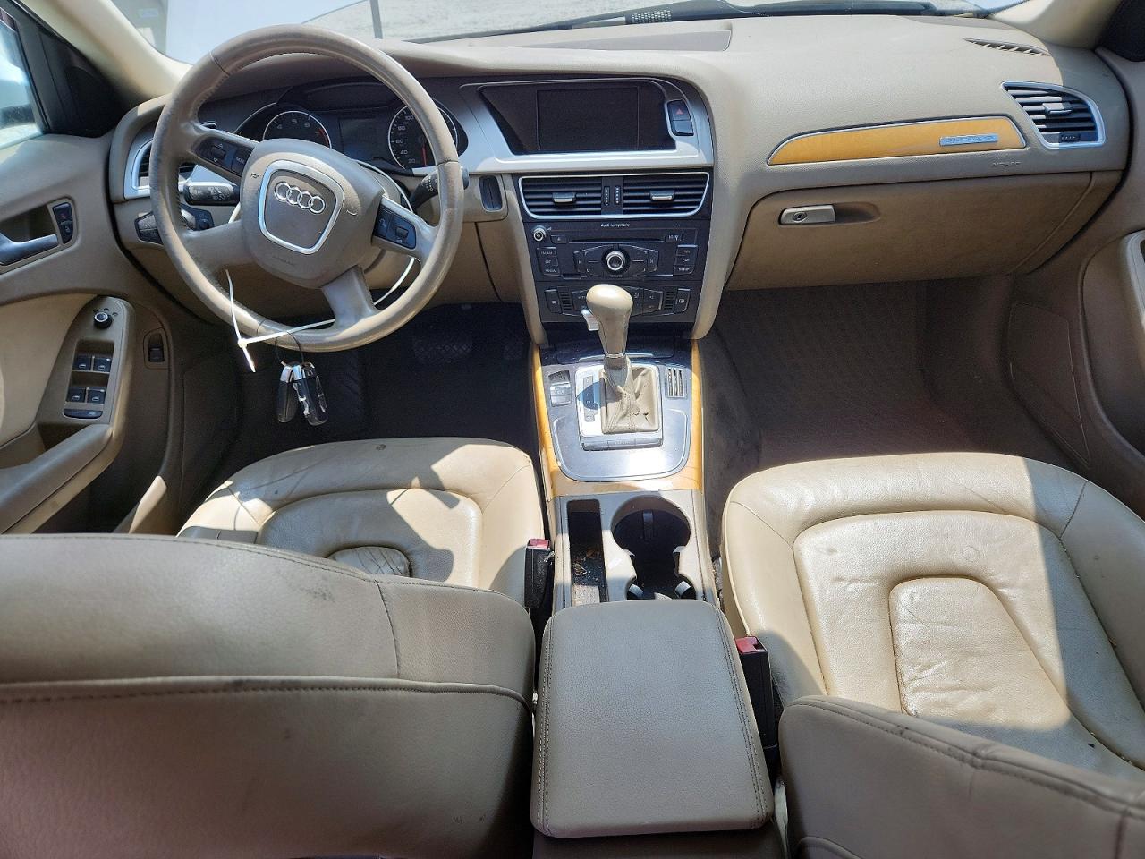 2009 Audi A4 2.0t Quattro White vin: WAULF78K39A135732