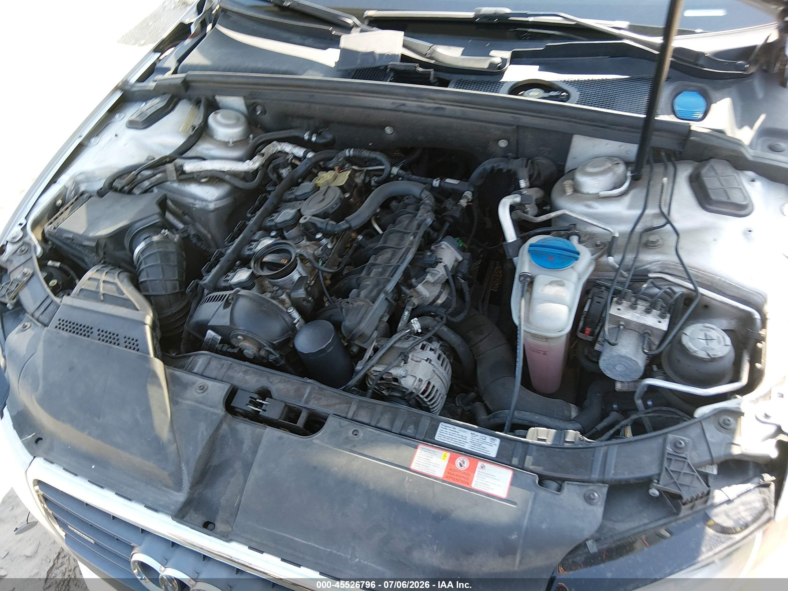 2009 Audi A4 2.0t Premium Серебряный vin: WAULF78K49N012496