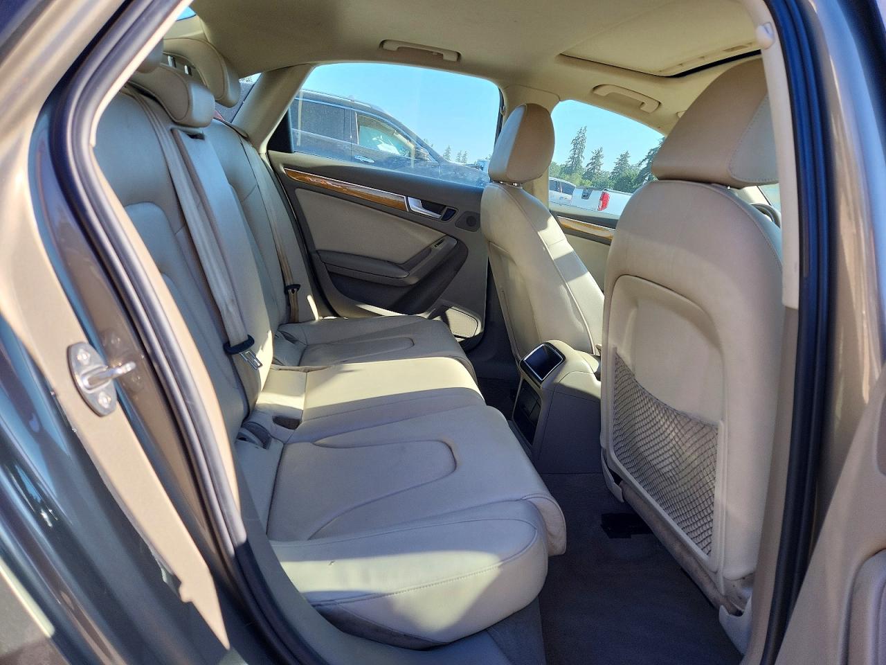 2009 Audi A4 2.0t Quattro Gold vin: WAULF78K59N052912