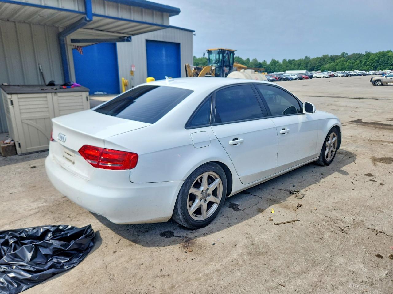 2009 Audi A4 2.0t Quattro Белый vin: WAULF78K99N025230