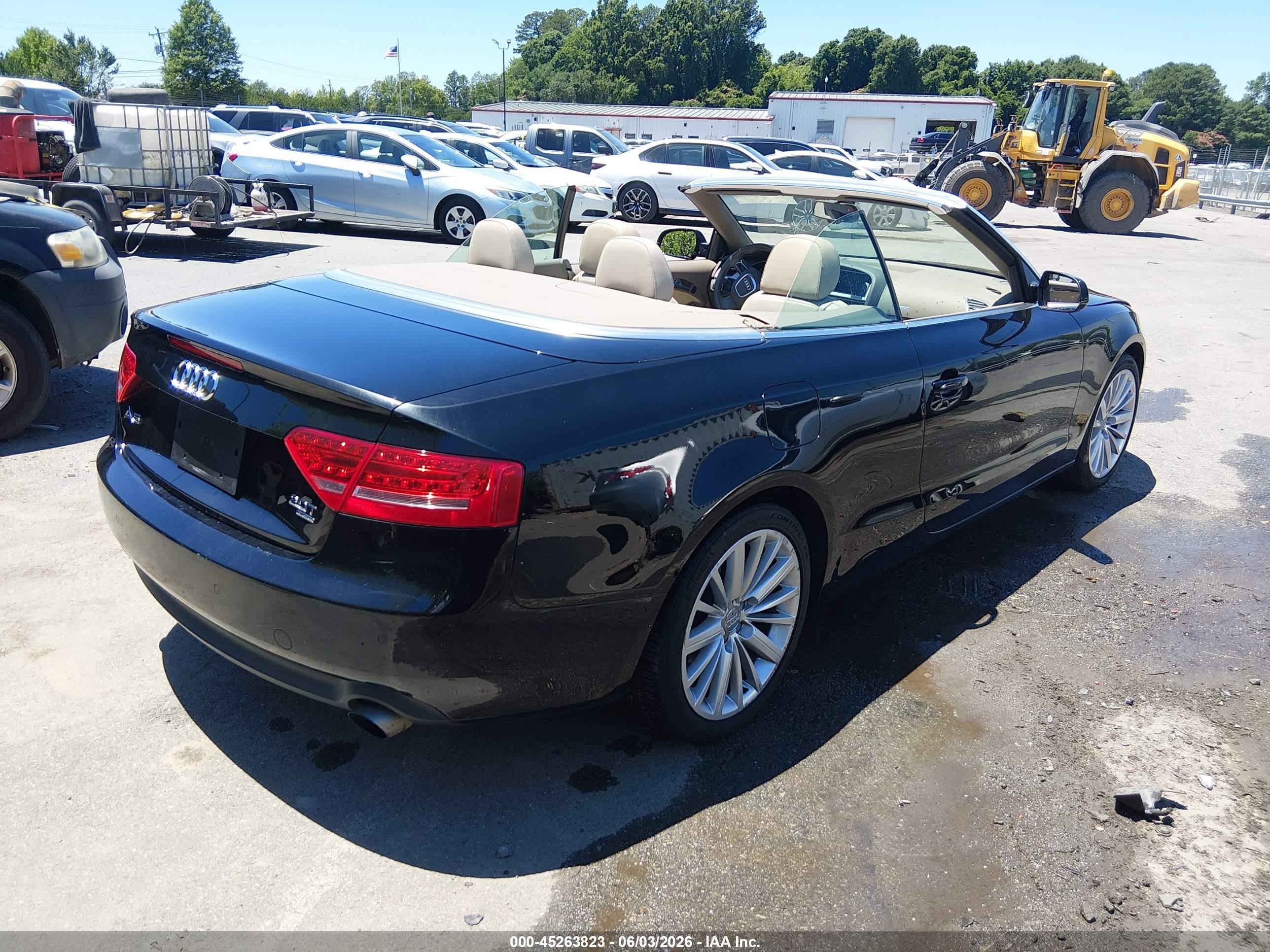 2011 Audi A5 2.0t Premium Black vin: WAULFAFH0BN010786