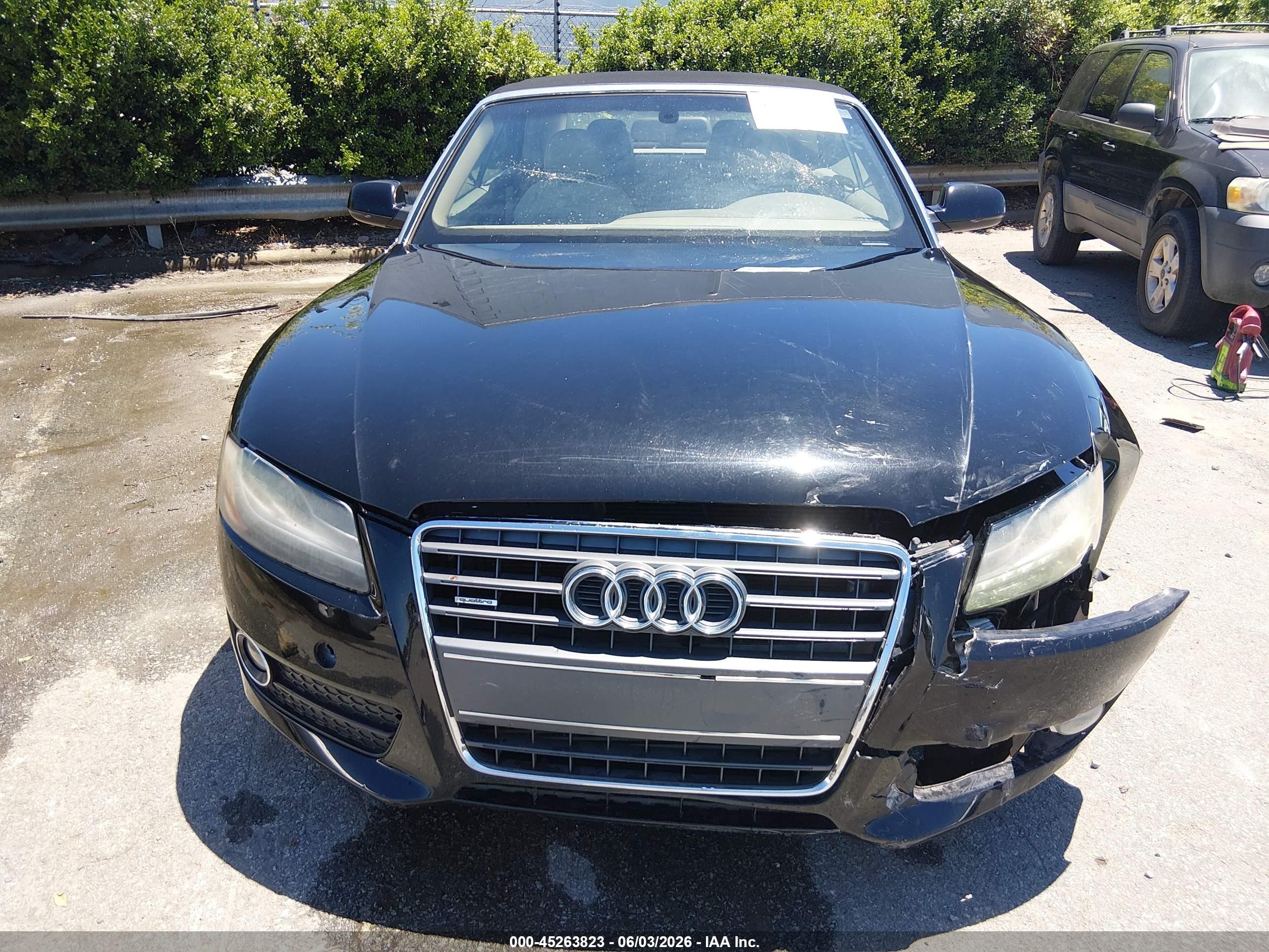 2011 Audi A5 2.0t Premium Black vin: WAULFAFH0BN010786
