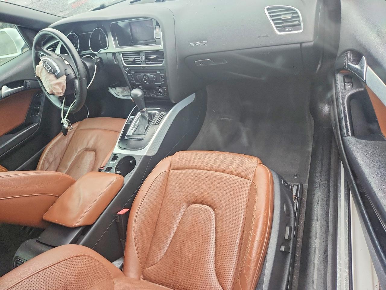 2010 Audi A5 Premium Plus White vin: WAULFAFH2AN018273
