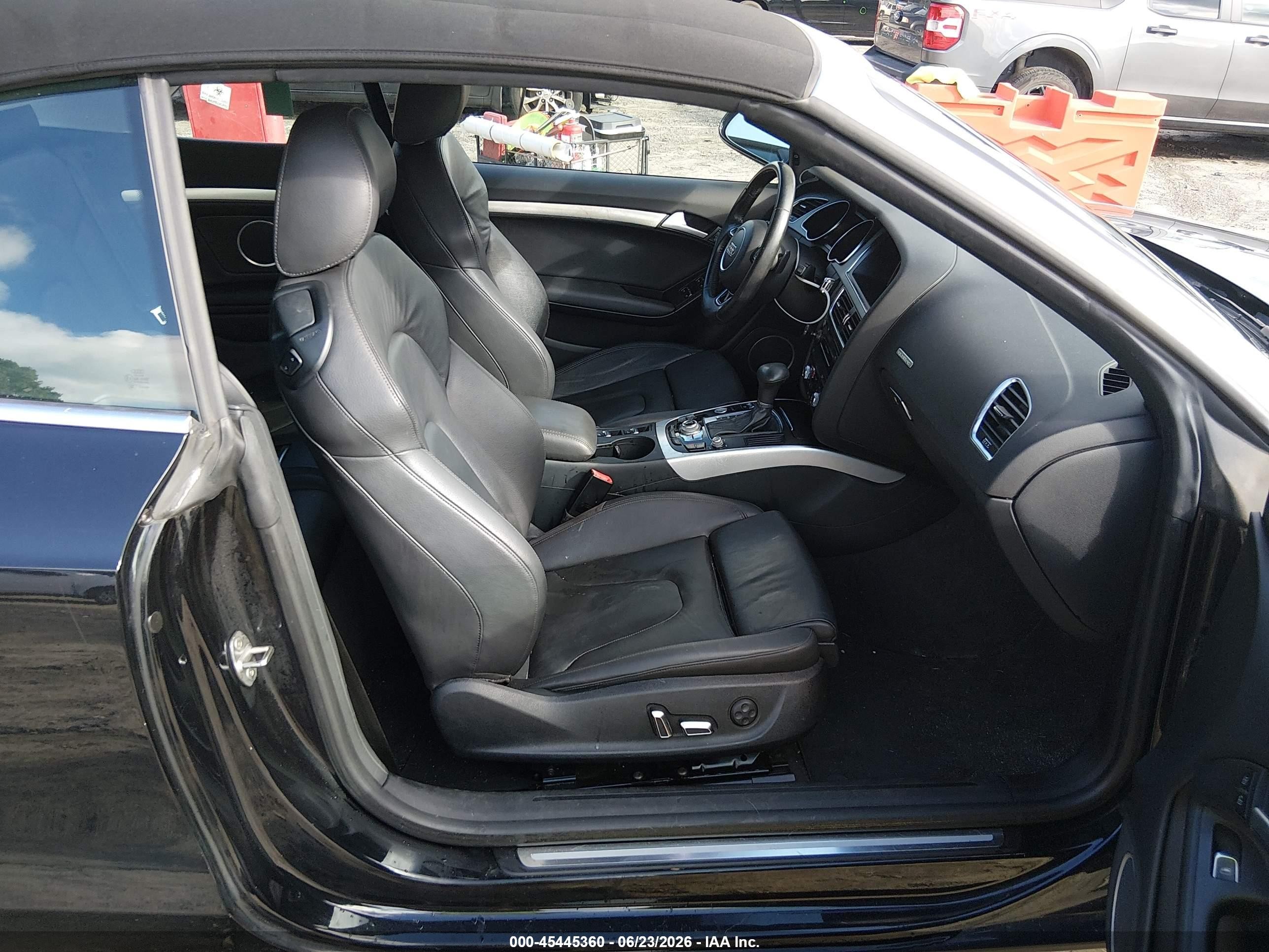 2014 Audi A5 2.0t Premium Black vin: WAULFAFH2EN001916