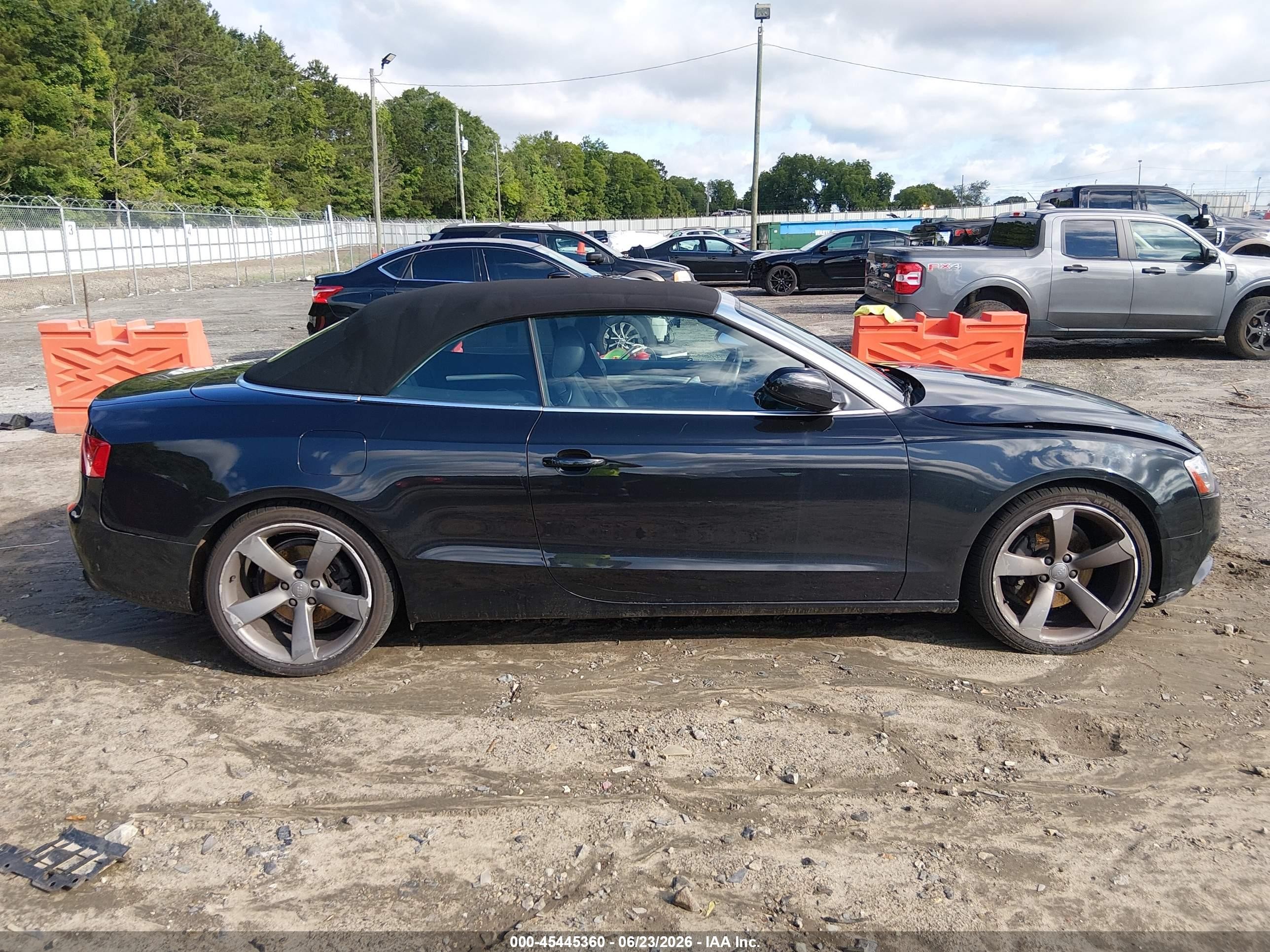 2014 Audi A5 2.0t Premium Black vin: WAULFAFH2EN001916