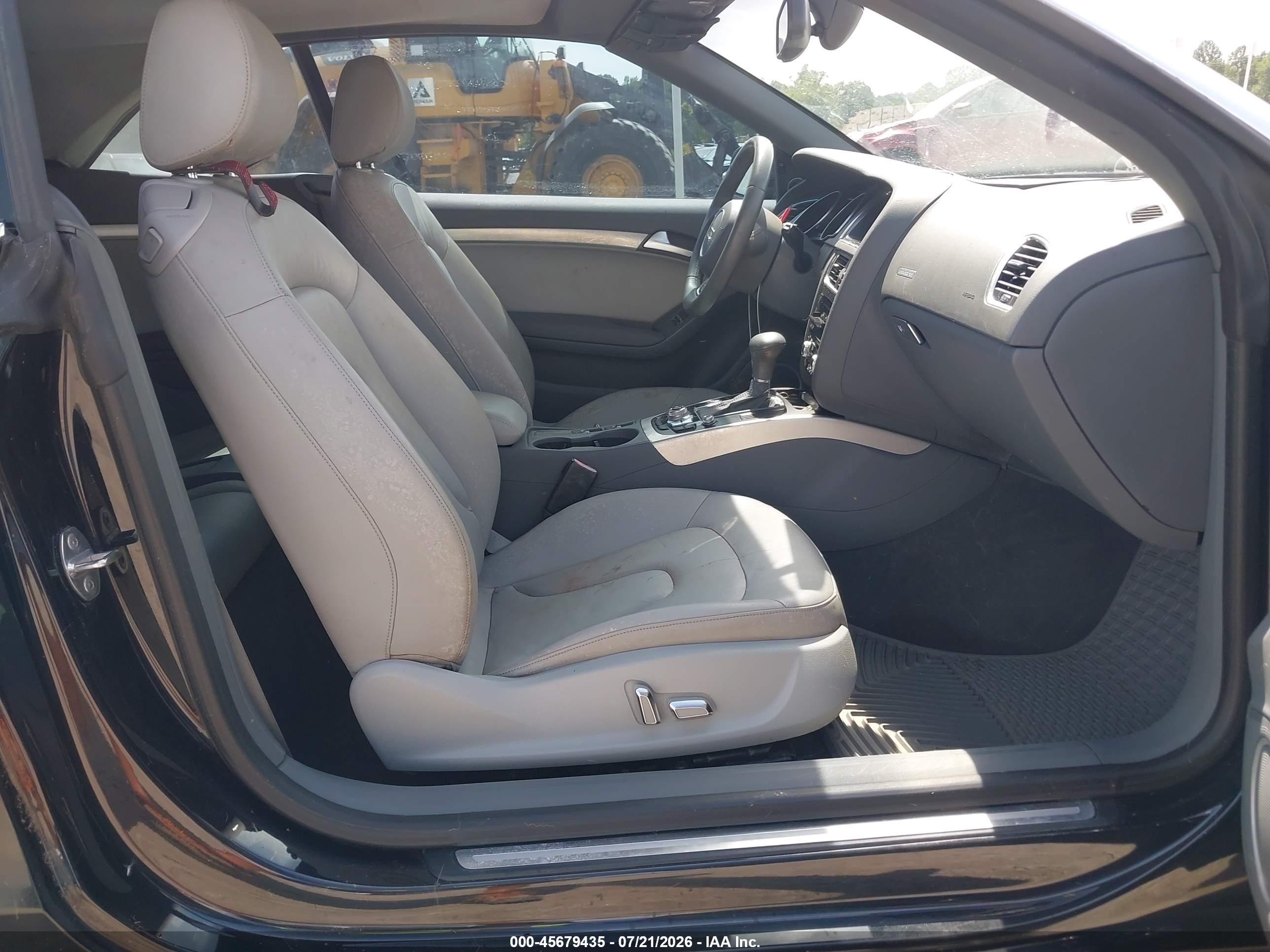 2014 Audi A5 2.0t Premium Black vin: WAULFAFH2EN013936