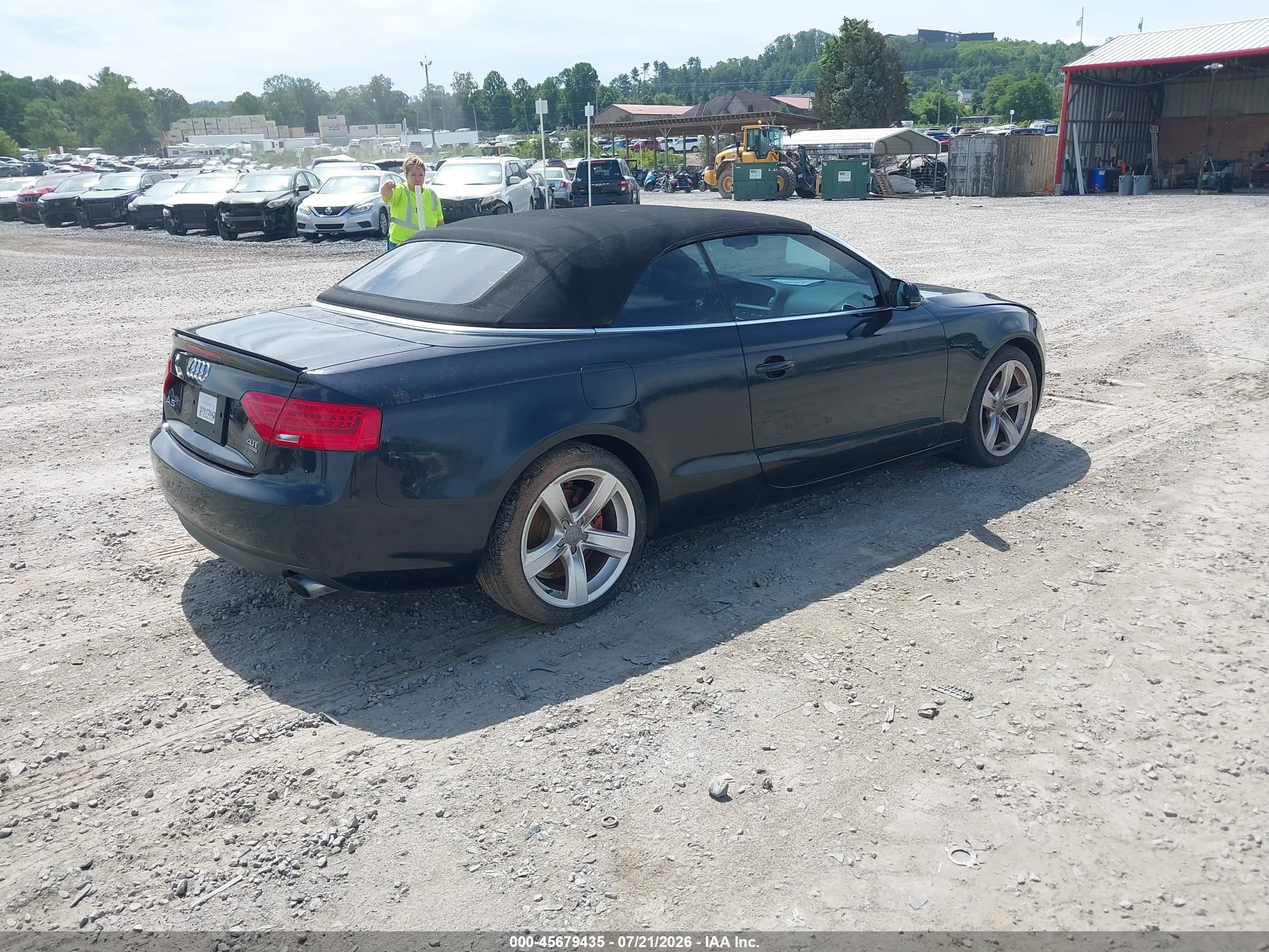 2014 Audi A5 2.0t Premium Black vin: WAULFAFH2EN013936