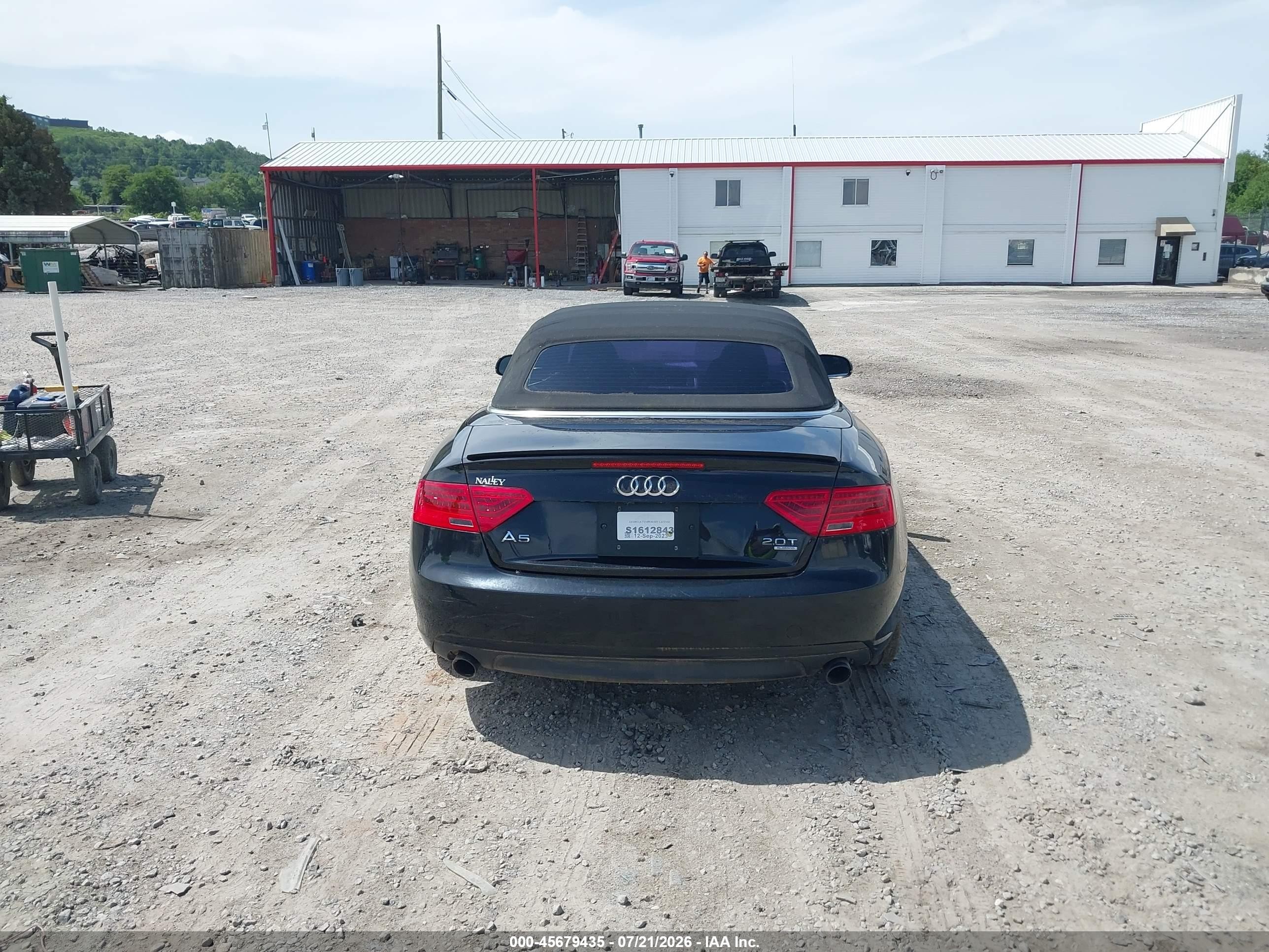 2014 Audi A5 2.0t Premium Black vin: WAULFAFH2EN013936