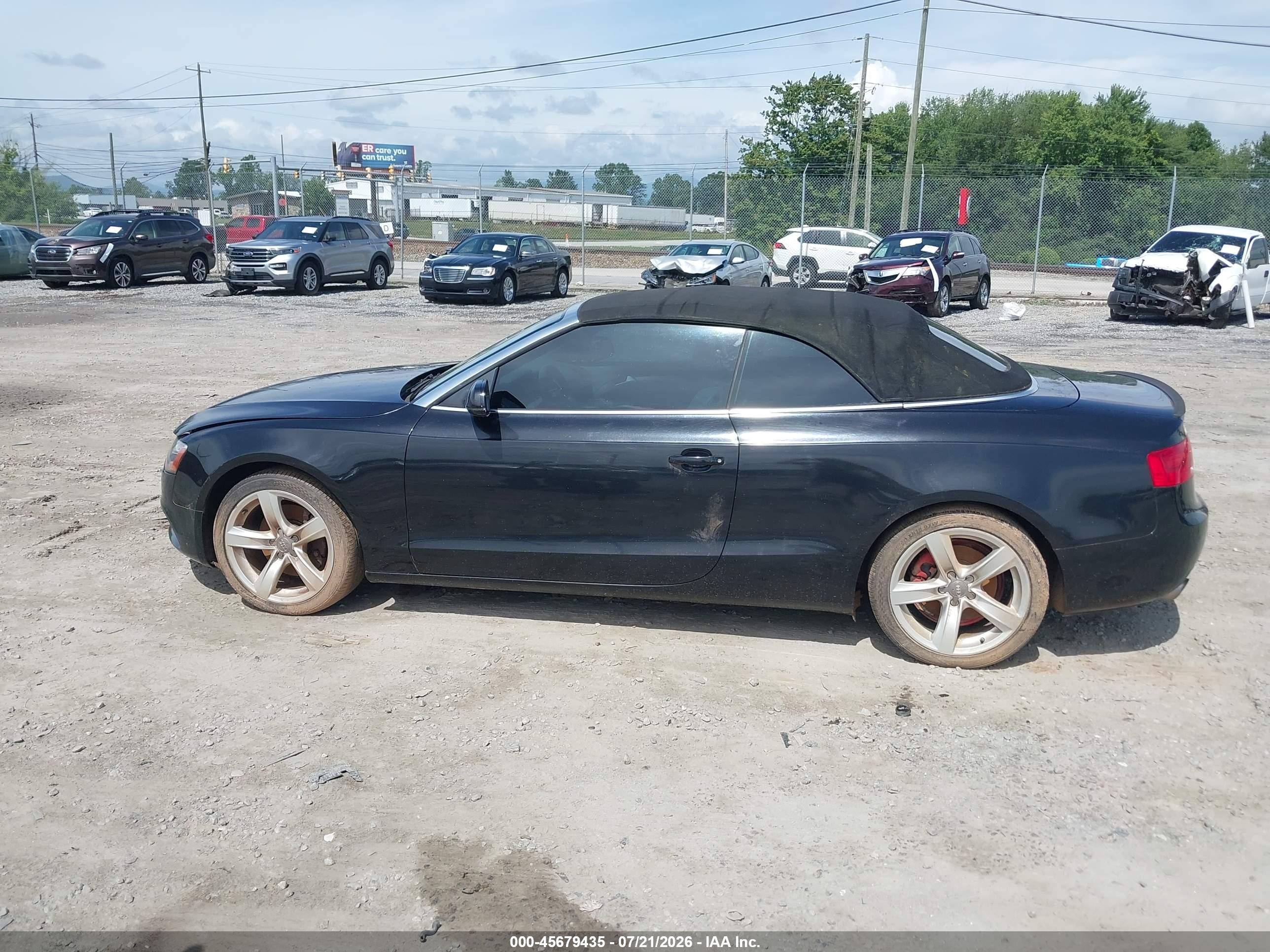 2014 Audi A5 2.0t Premium Black vin: WAULFAFH2EN013936